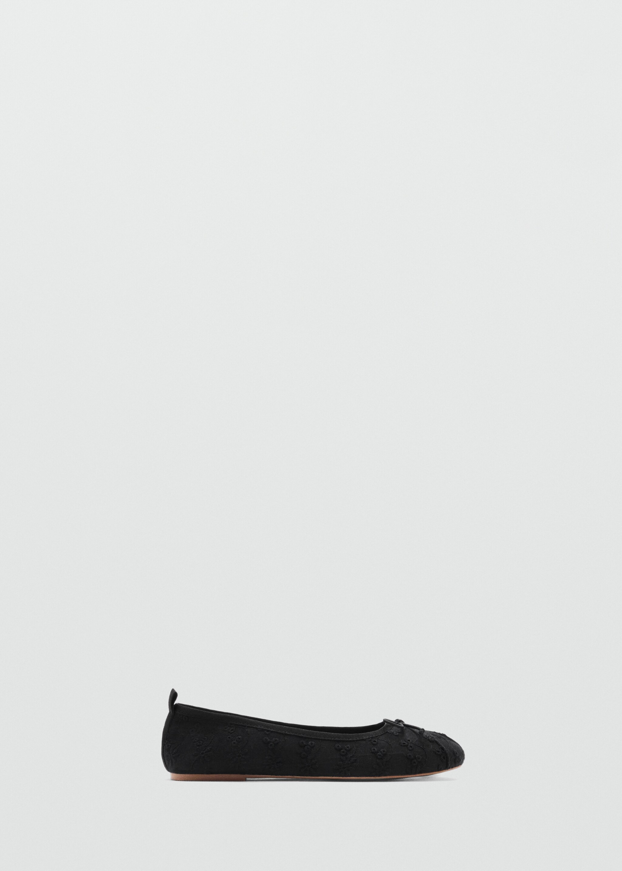 Embroidered ballet flats with bow - Article without model, Black. Ref: 87063640-00.