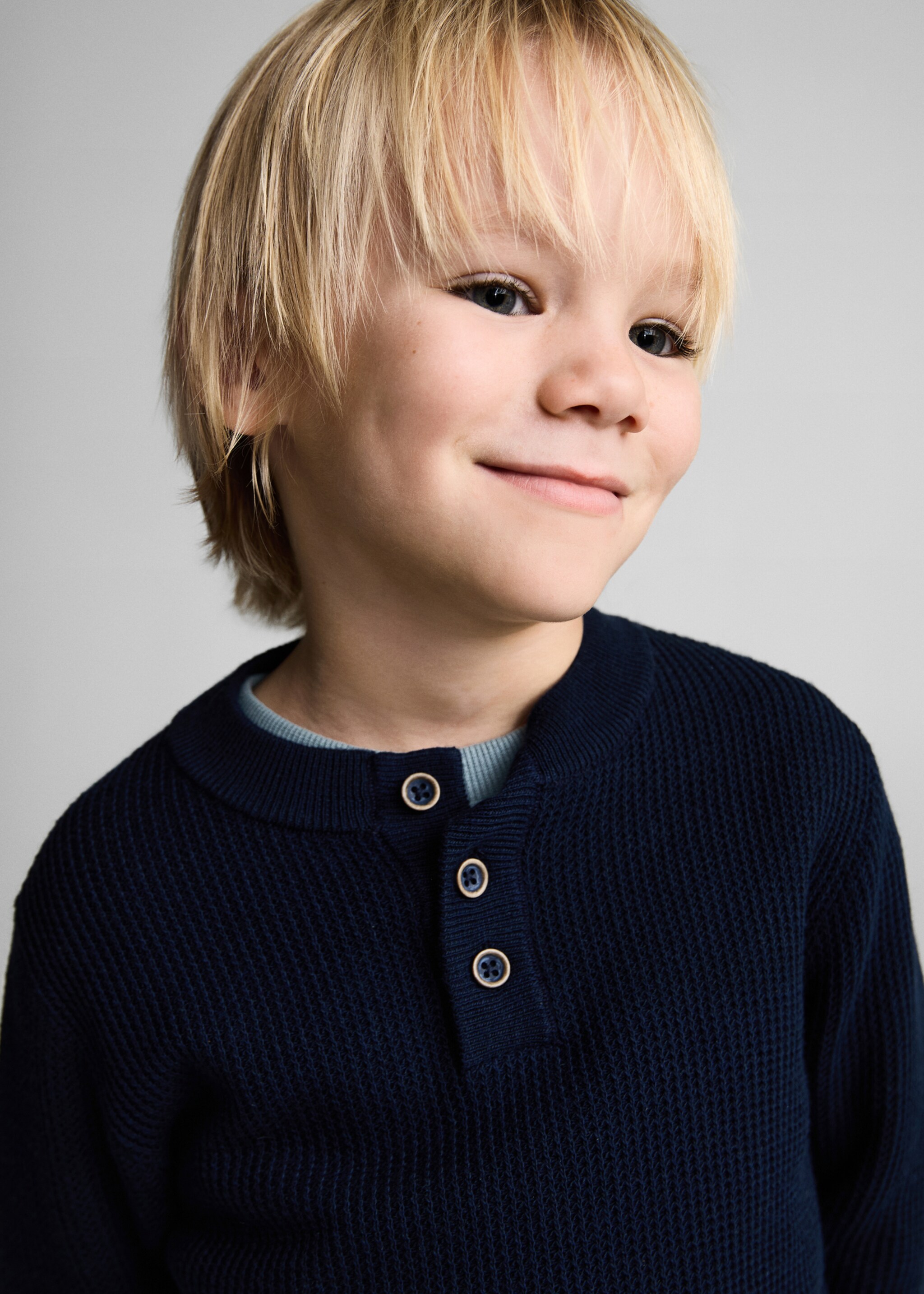 Jersei punt cotó - Detall de l'article 1, Blau marí fosc. Ref: 87063647-00.