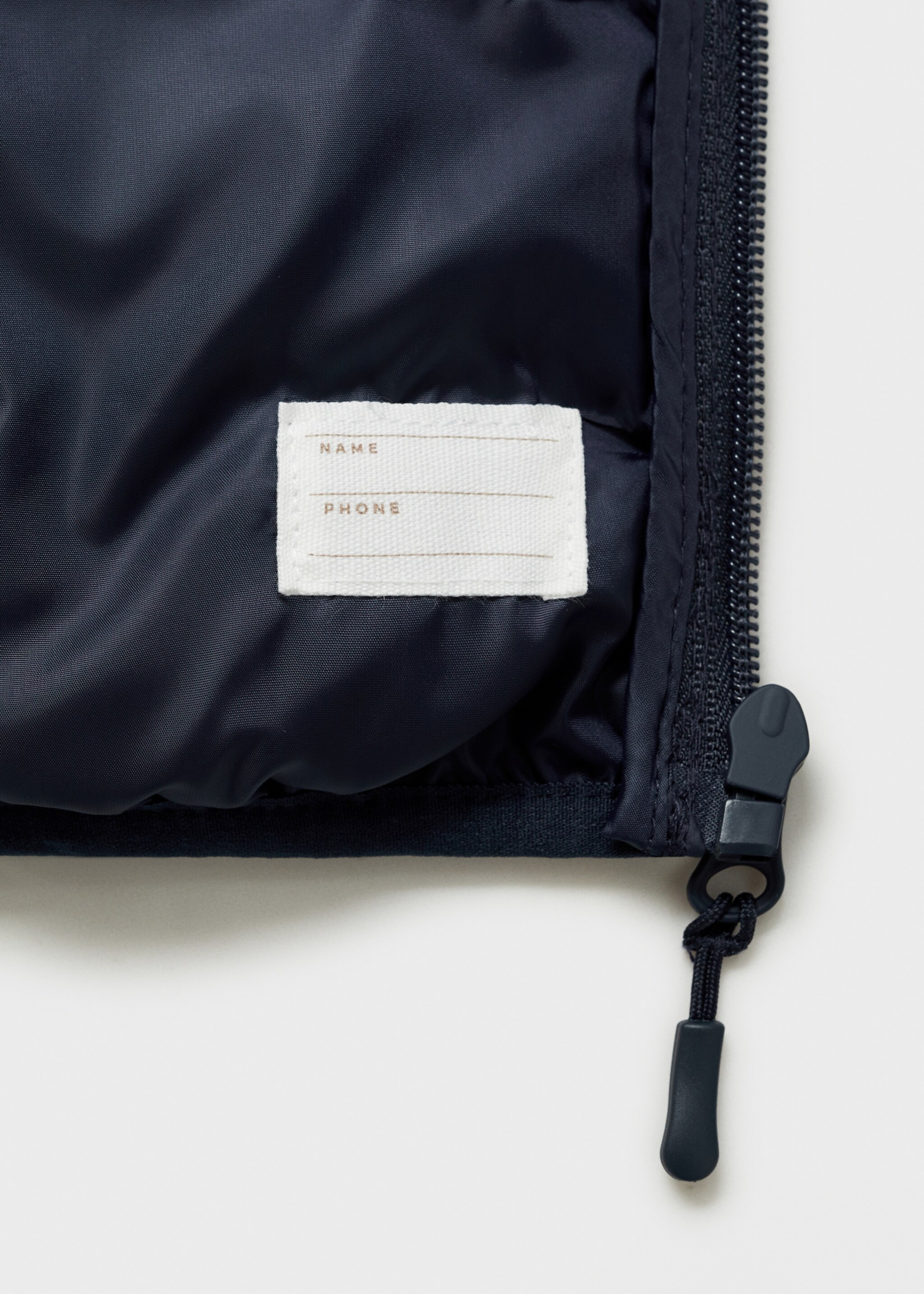 Gilet matelassé - Détail de l'article 0, Bleu marine foncé. Ref: 87063651-00.