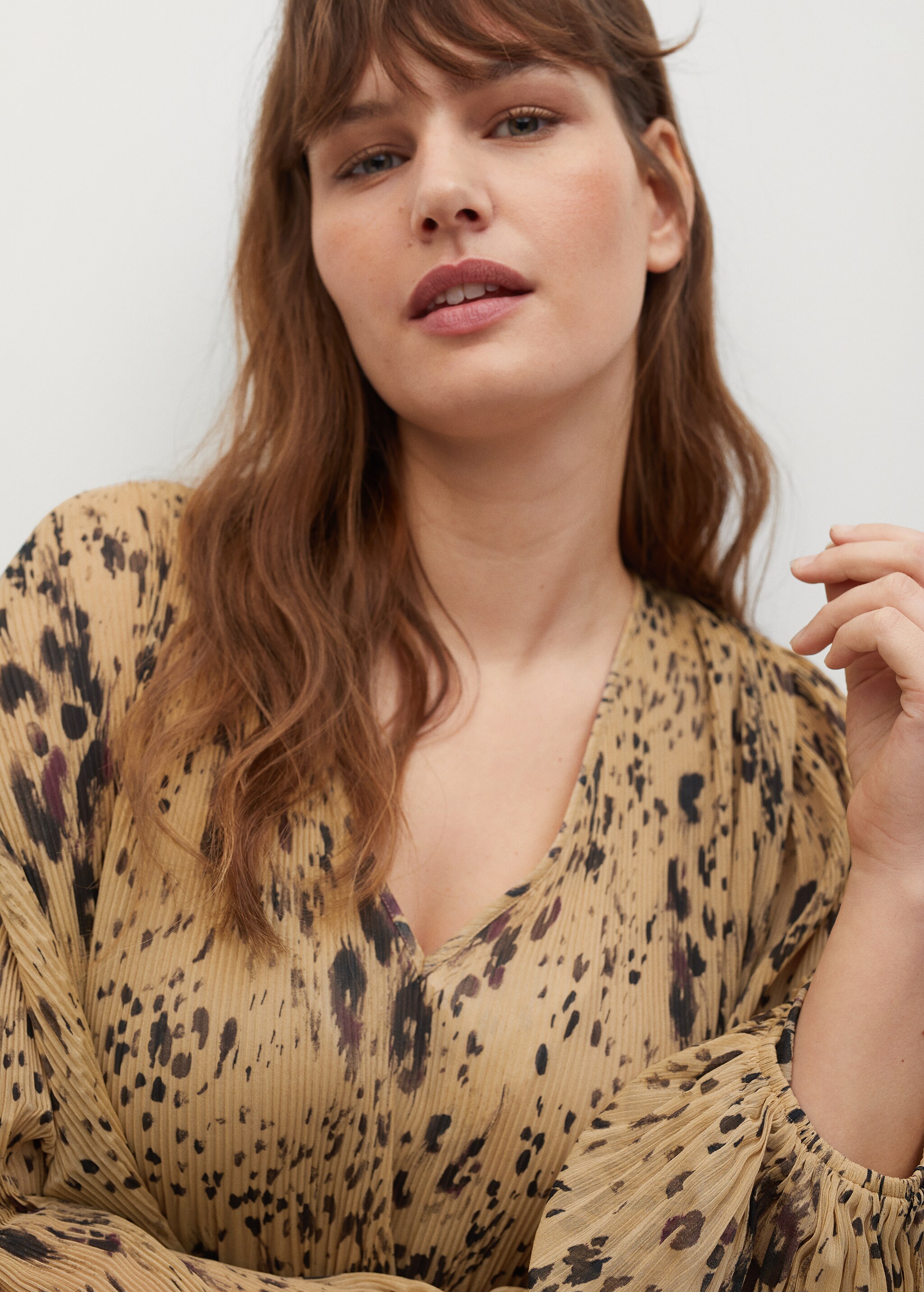 Blusa plisada estampada - Detalle del artículo 1
