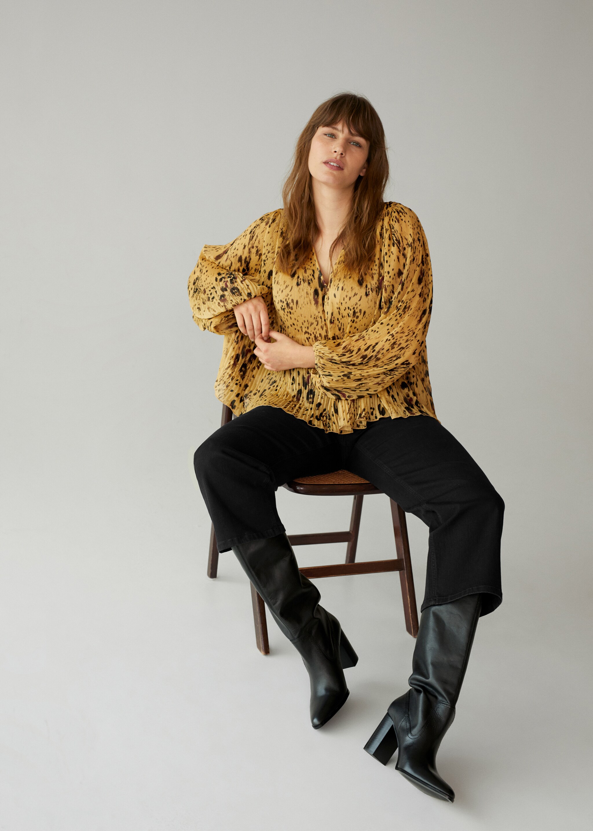Blusa plisada estampada - Detalle del artículo 5