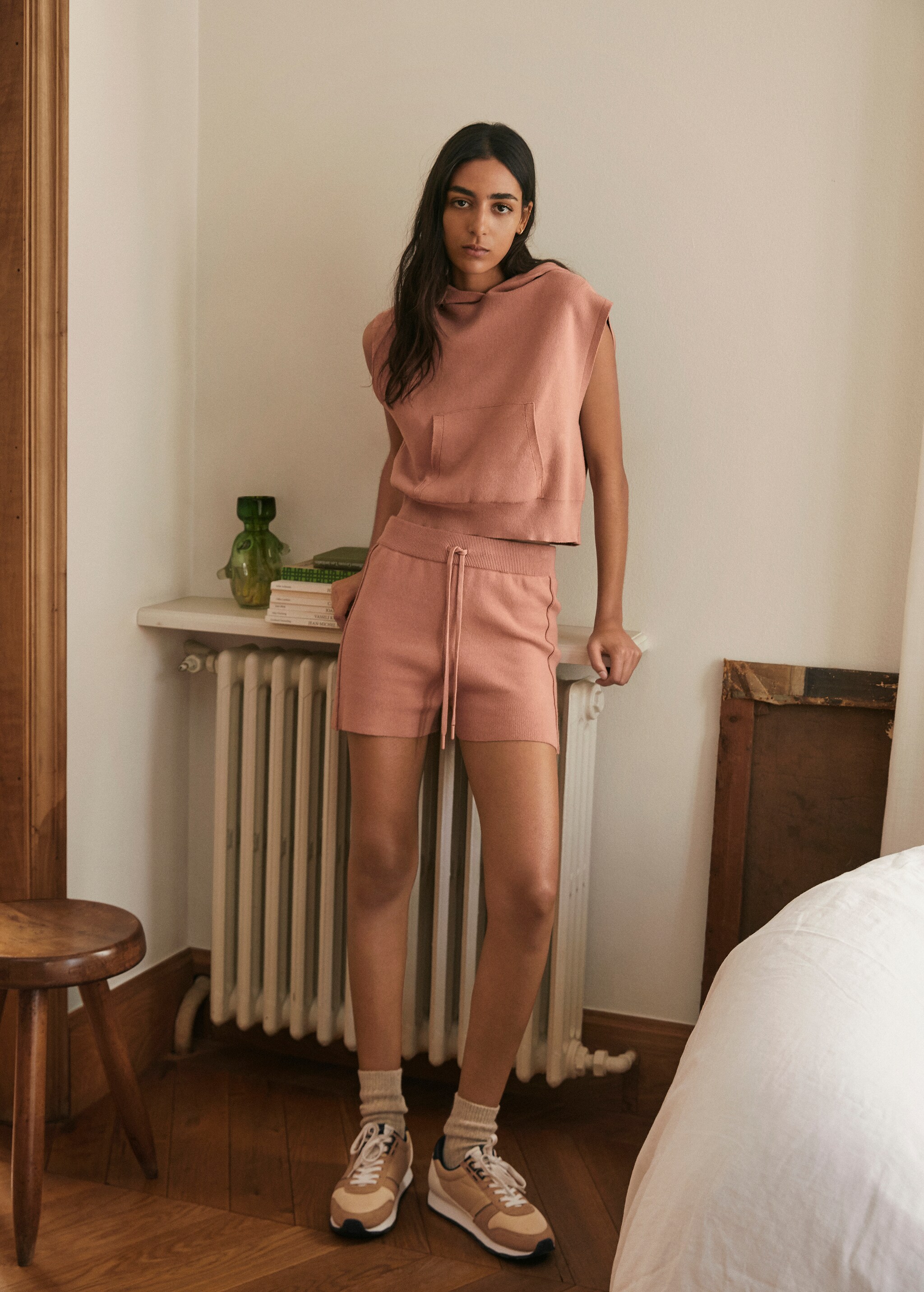Knitted gilet with hood - Details of the article 5