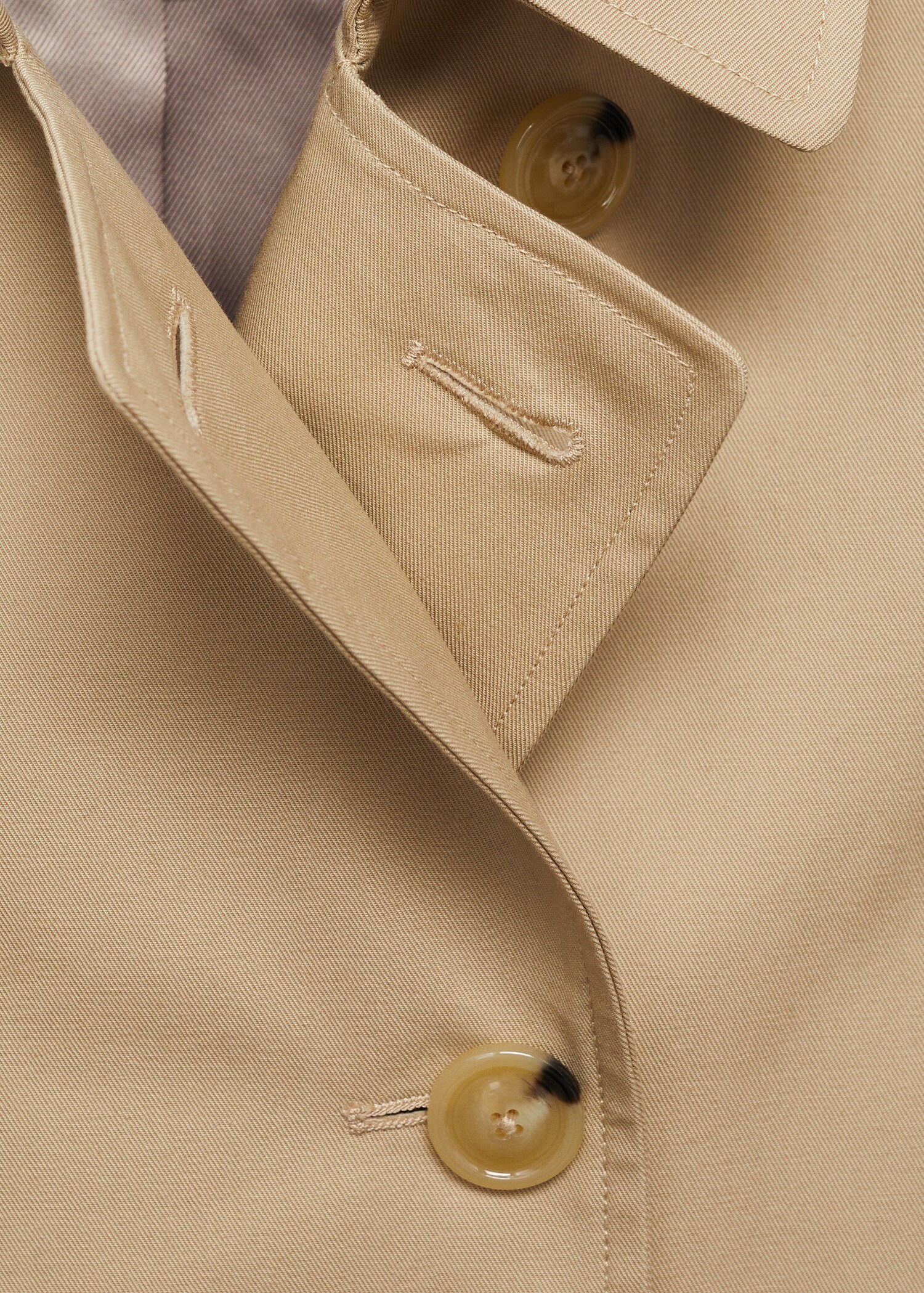 Classic trench coat with belt - Details of the article 8