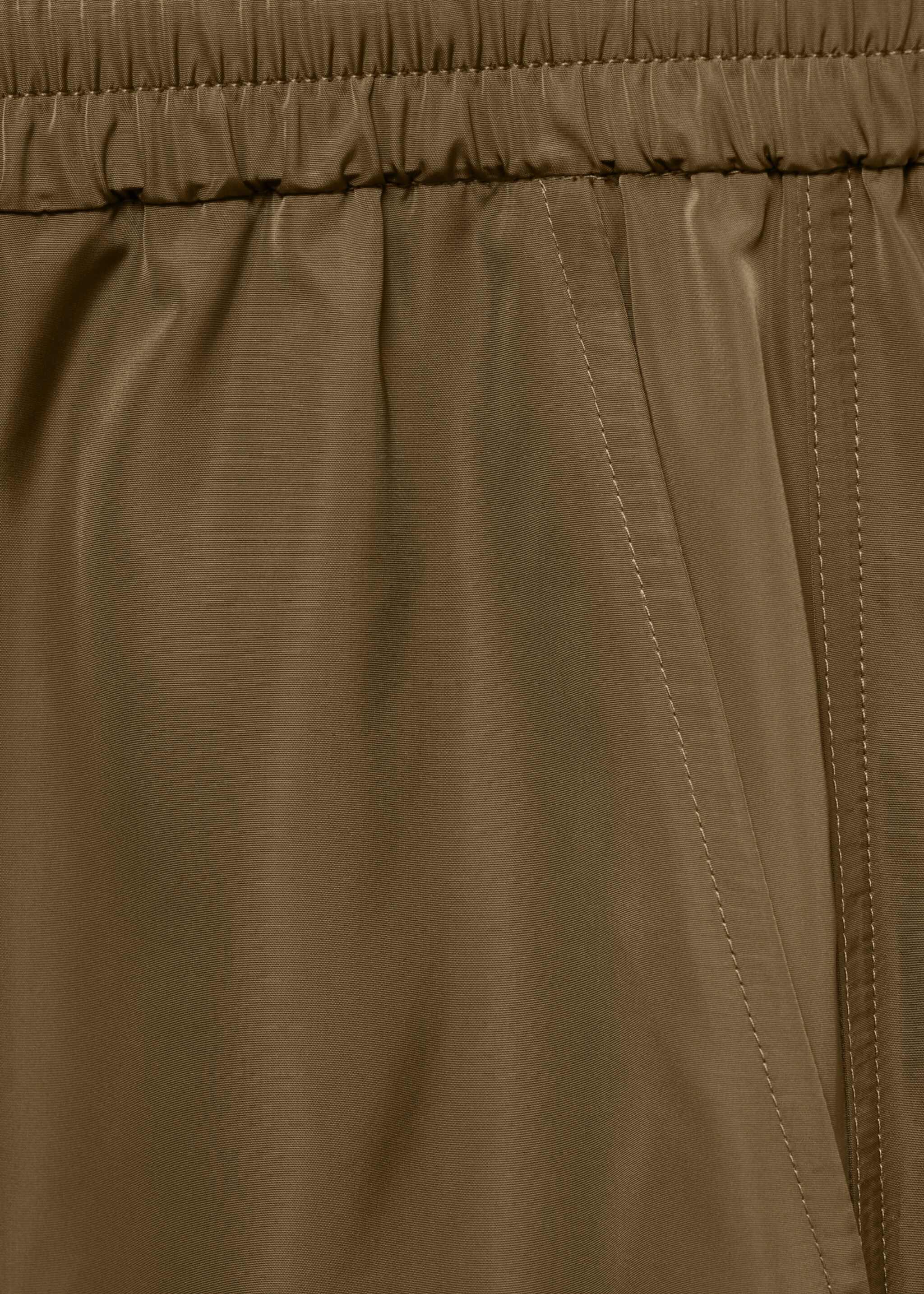Cargo trousers with adjustable hem - Details of the article 0, Khaki. Ref: 87064069-00.