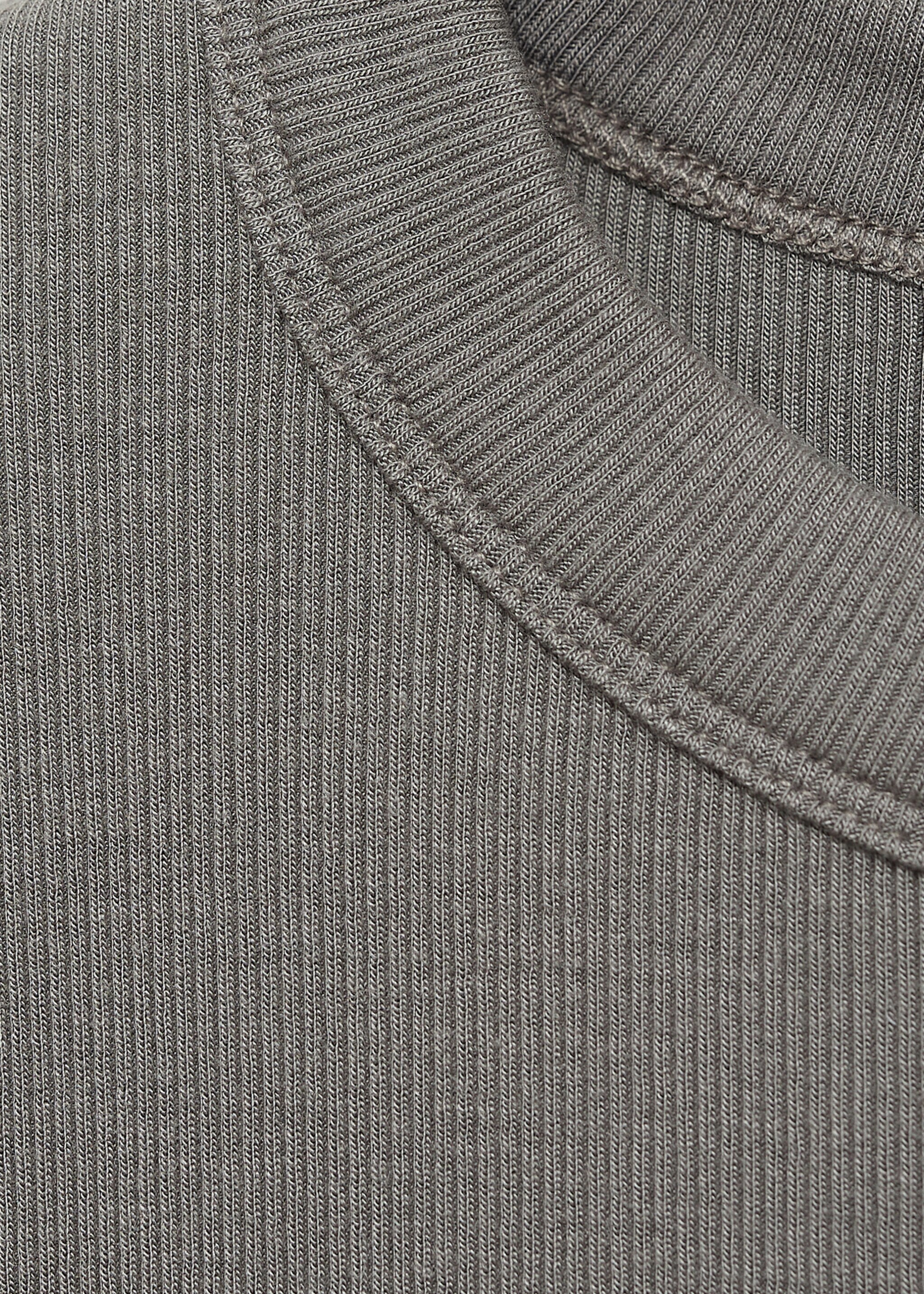 Short-sleeved fitted t-shirt - Details of the article 8, Light/Pastel Brown. Ref: 87064078-00.