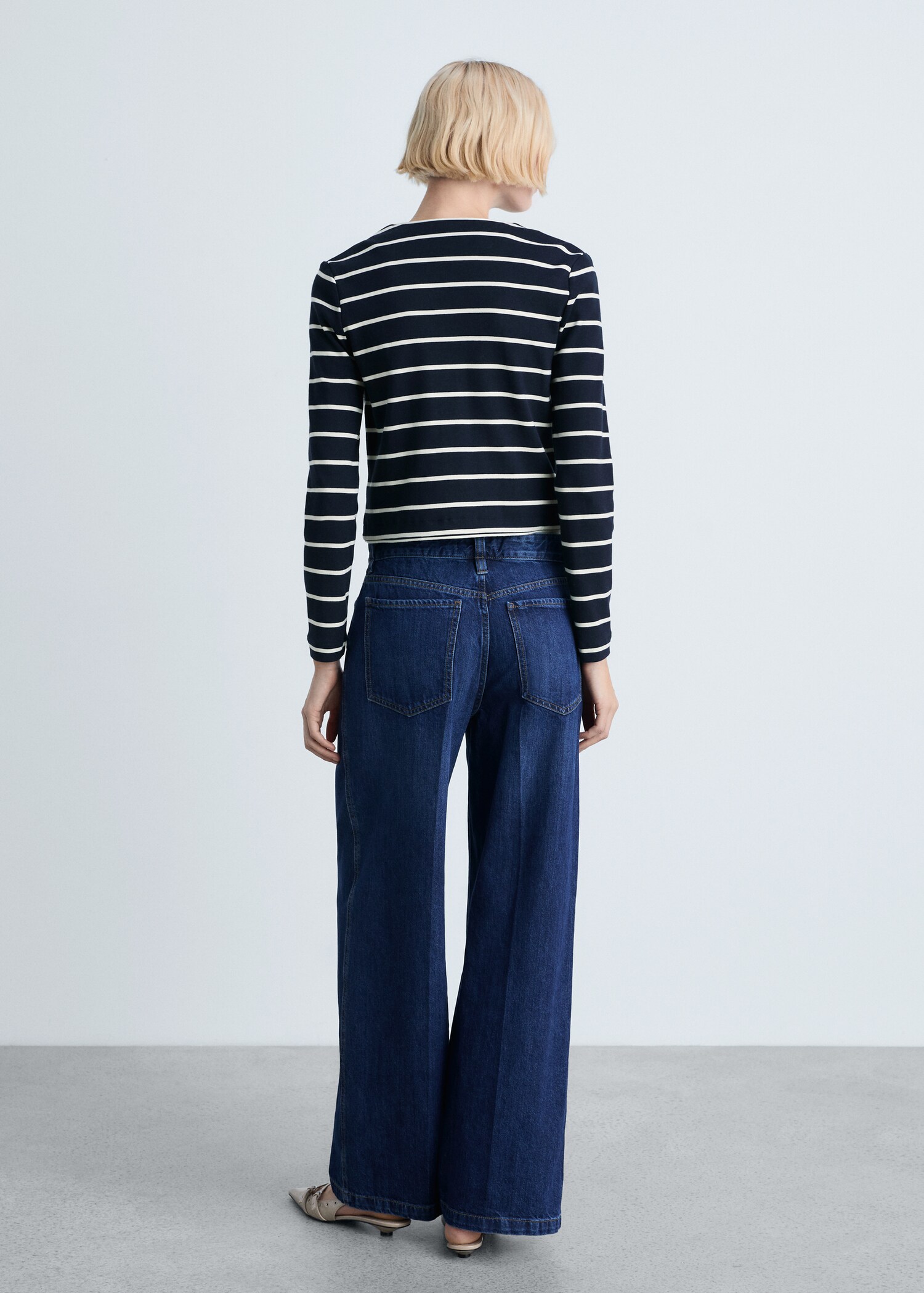 Stripped knit cardigan - Reverse of the article