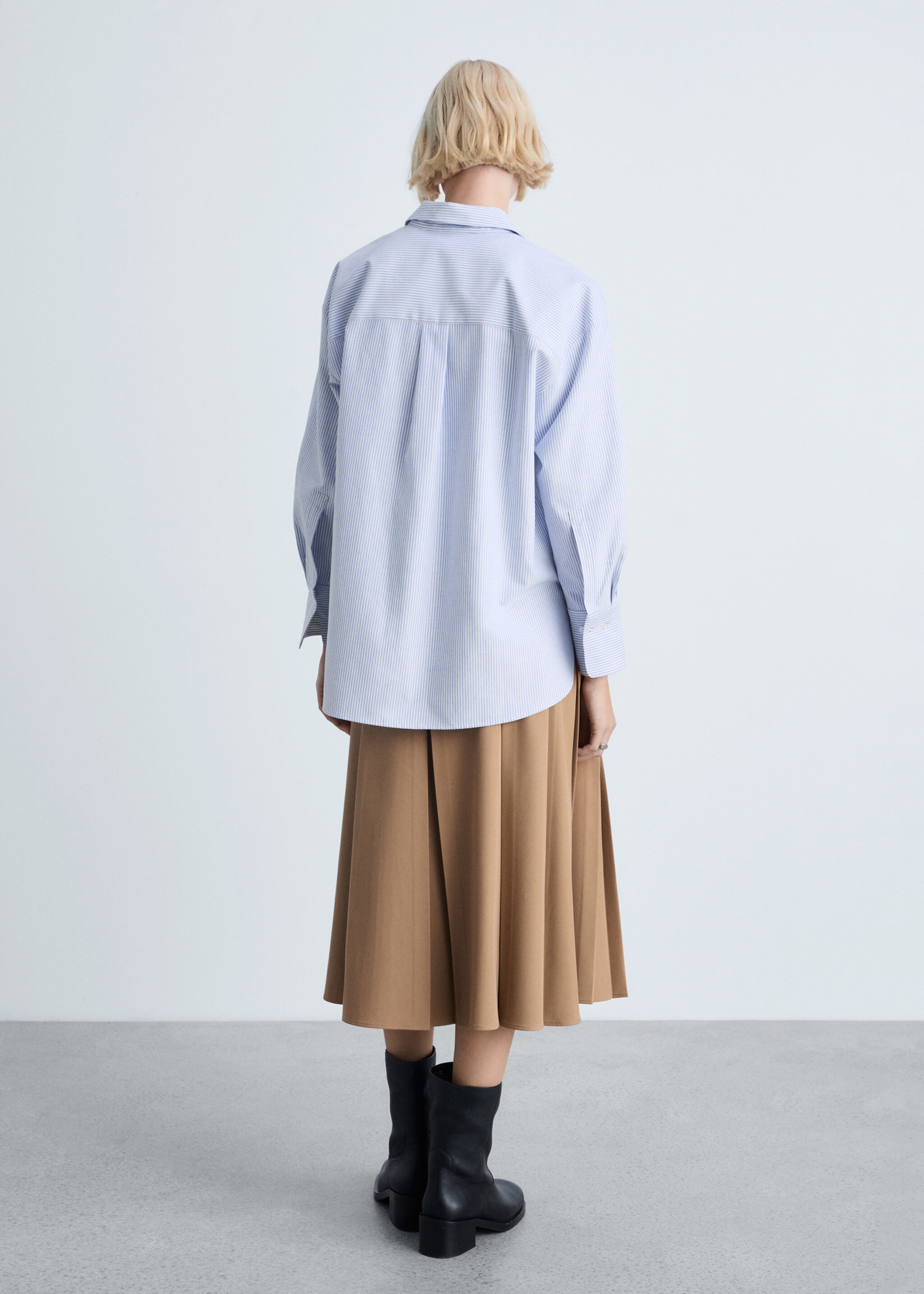 Randig bomullsskjorta - Artikelns baksida, Himmelblå. Ref: 87064080-00.