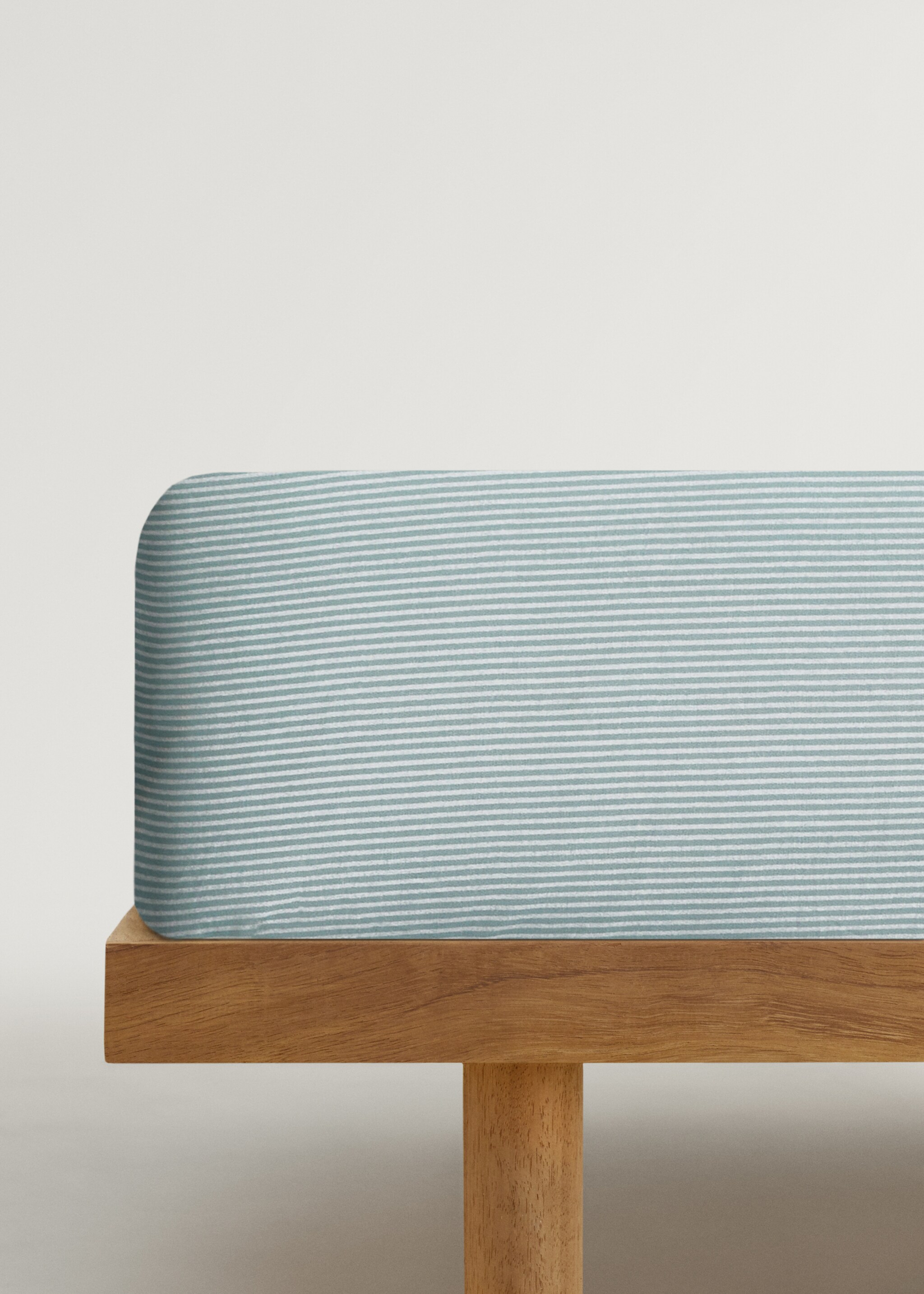 Cotton percale striped fitted sheet for cot - Article without model, Aqua Green. Ref: 87064086-00.