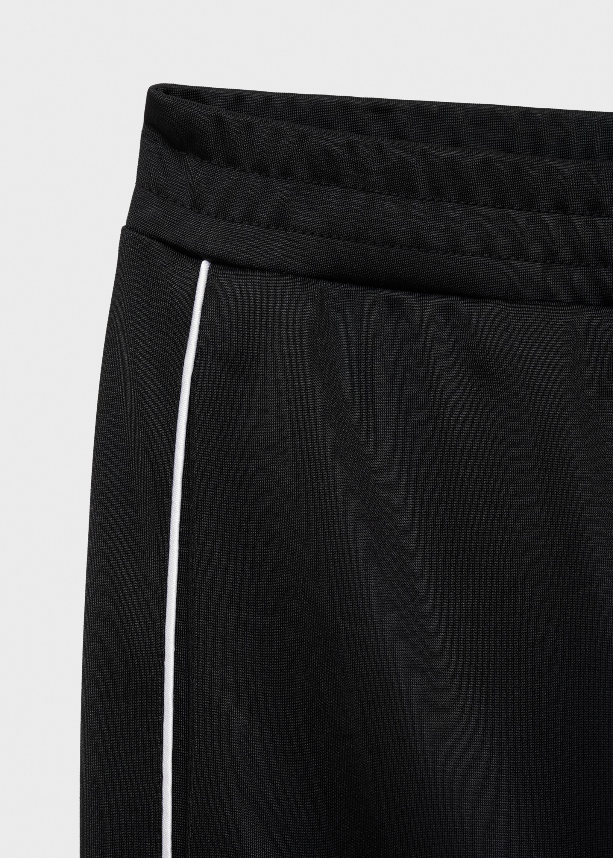 Contrasting-stripe jogger trousers - Details of the article 8, Black. Ref: 87064092-00.