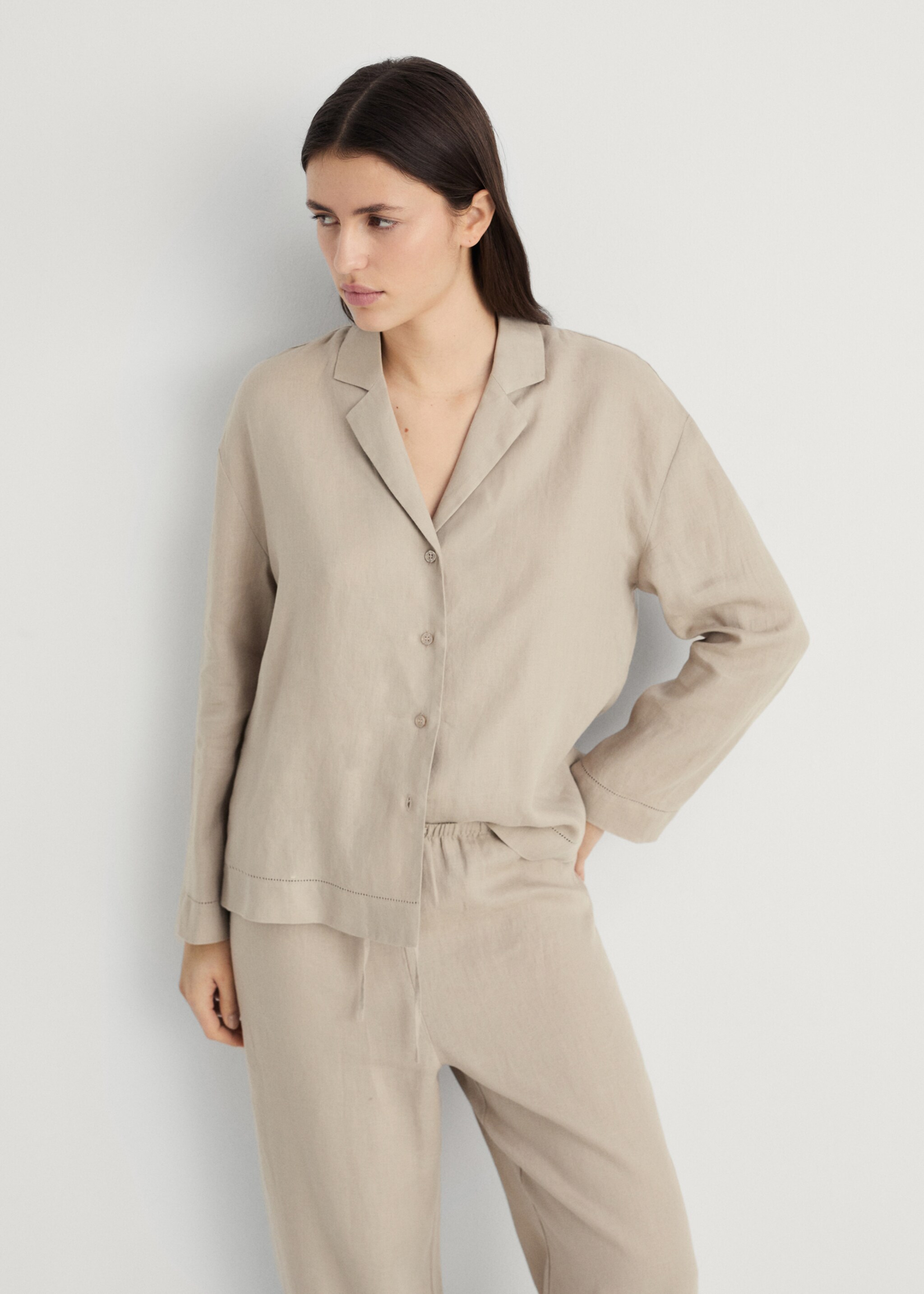 Linen-blend shirt - Medium plane, Sand. Ref: 87064403-00.