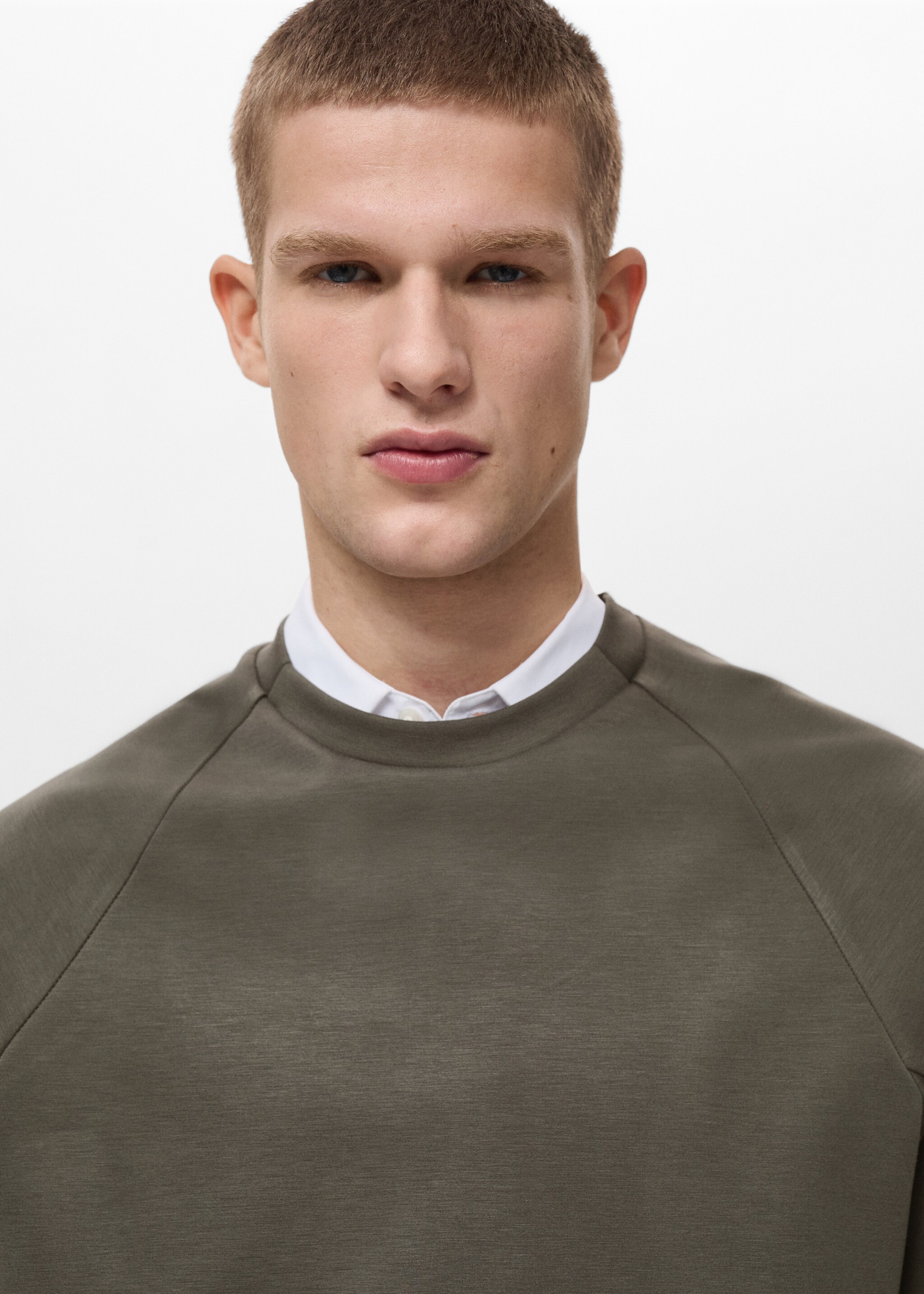 COOLMAX® crew neck sweatshirt - Details of the article 1, Medium Green. Ref: 87064406-00.