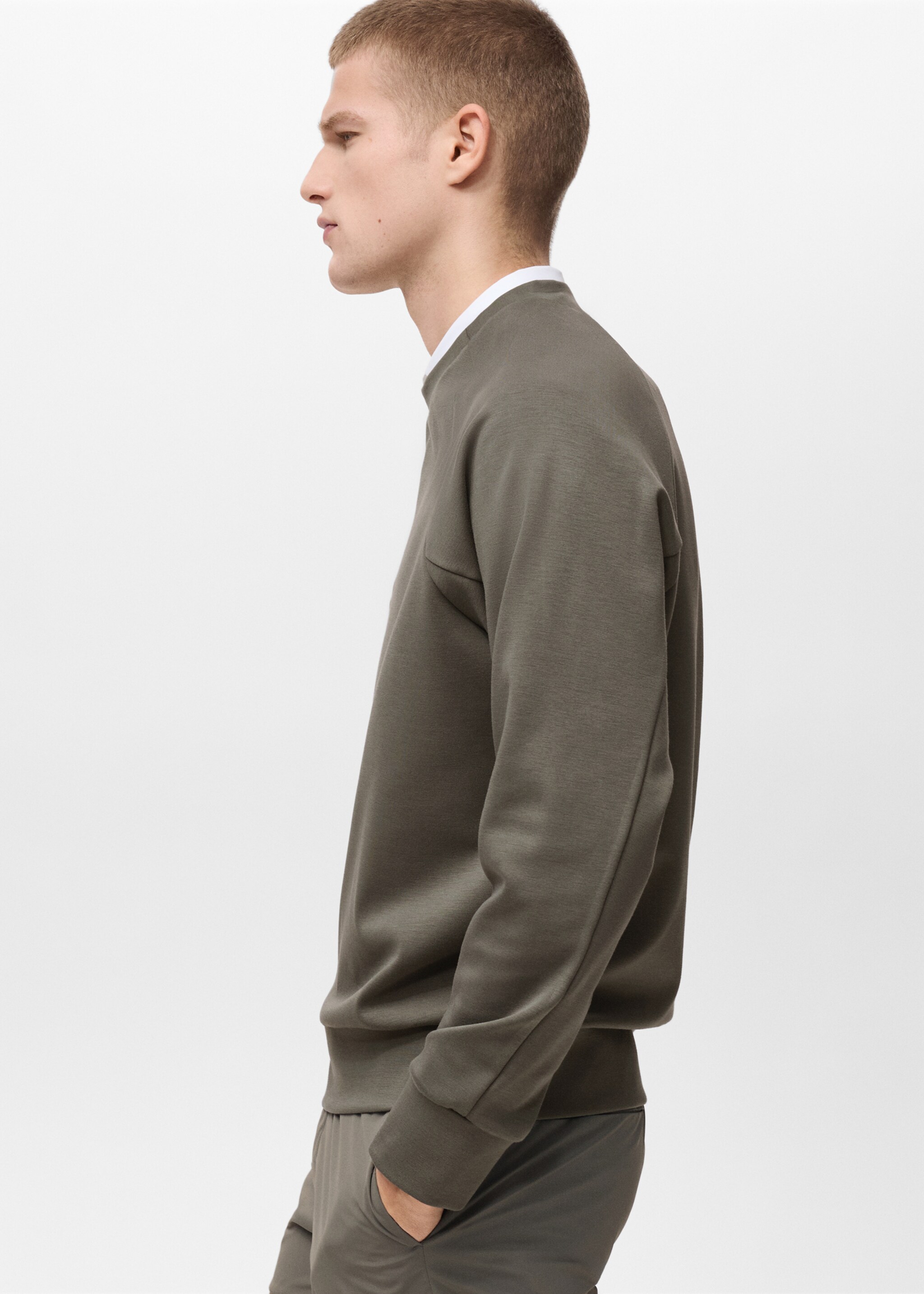 COOLMAX® crew neck sweatshirt - Details of the article 2, Medium Green. Ref: 87064406-00.