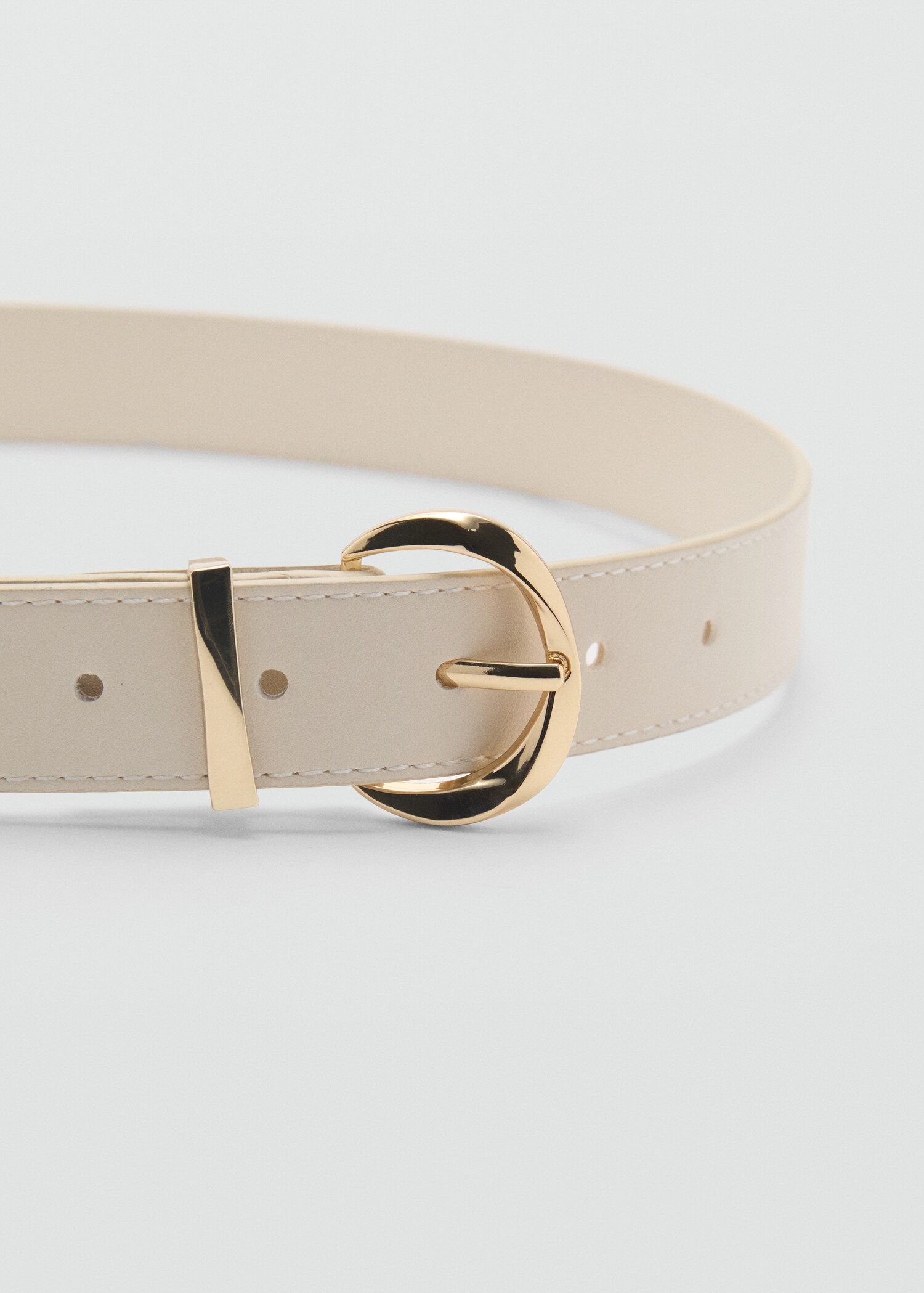 Ceinture boucle ovale - Plan moyen