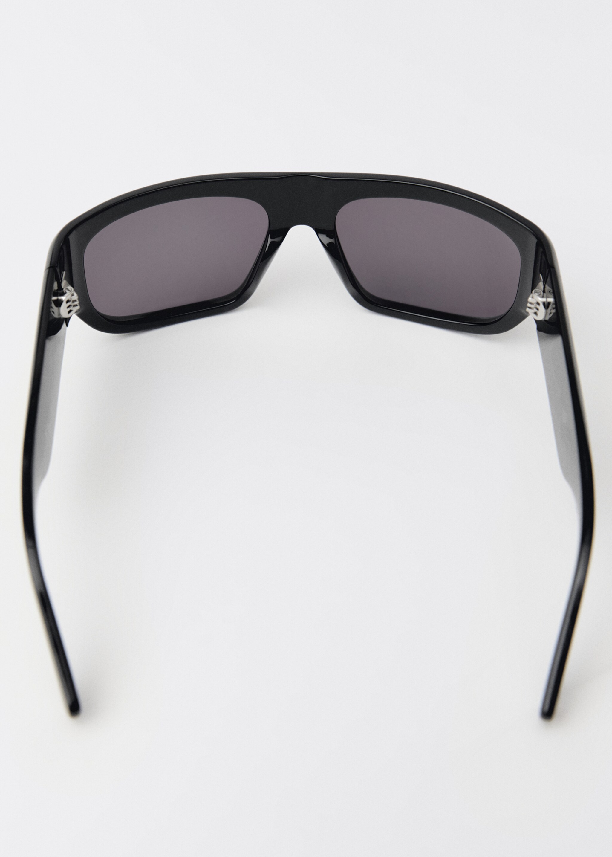 Okulary przeciwsłoneczne z prostokątną oprawką - Szczegóły artykułu 2, Czarny. Ref: 87064419-00.