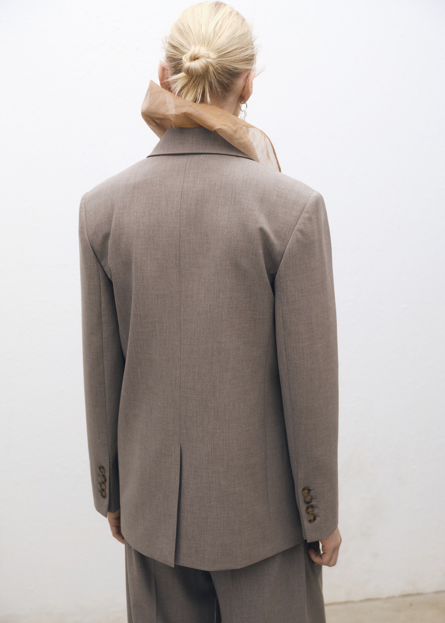 Wool-blend suit blazer - Reverse of the article