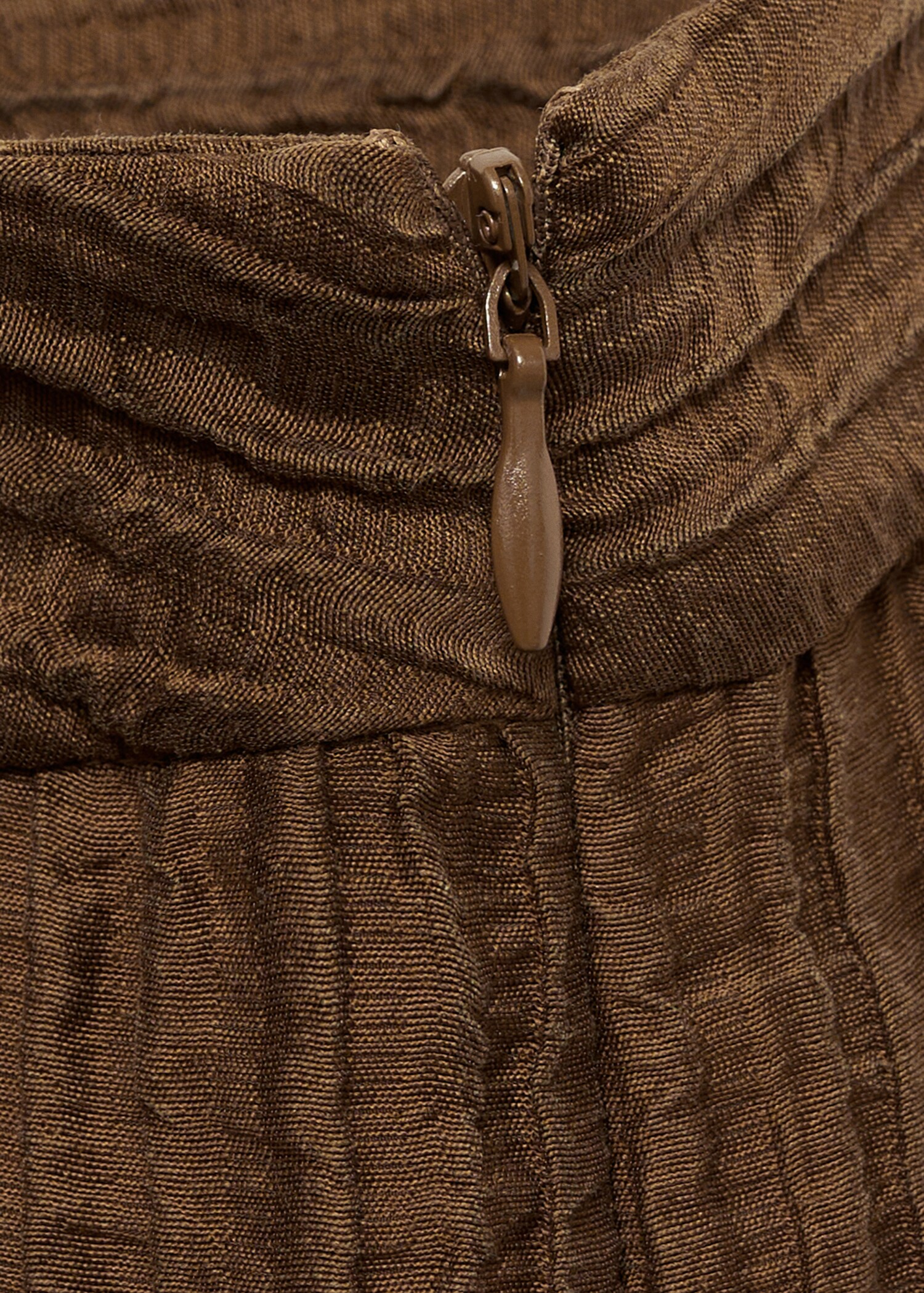 Straight textured trousers - Details of the article 0