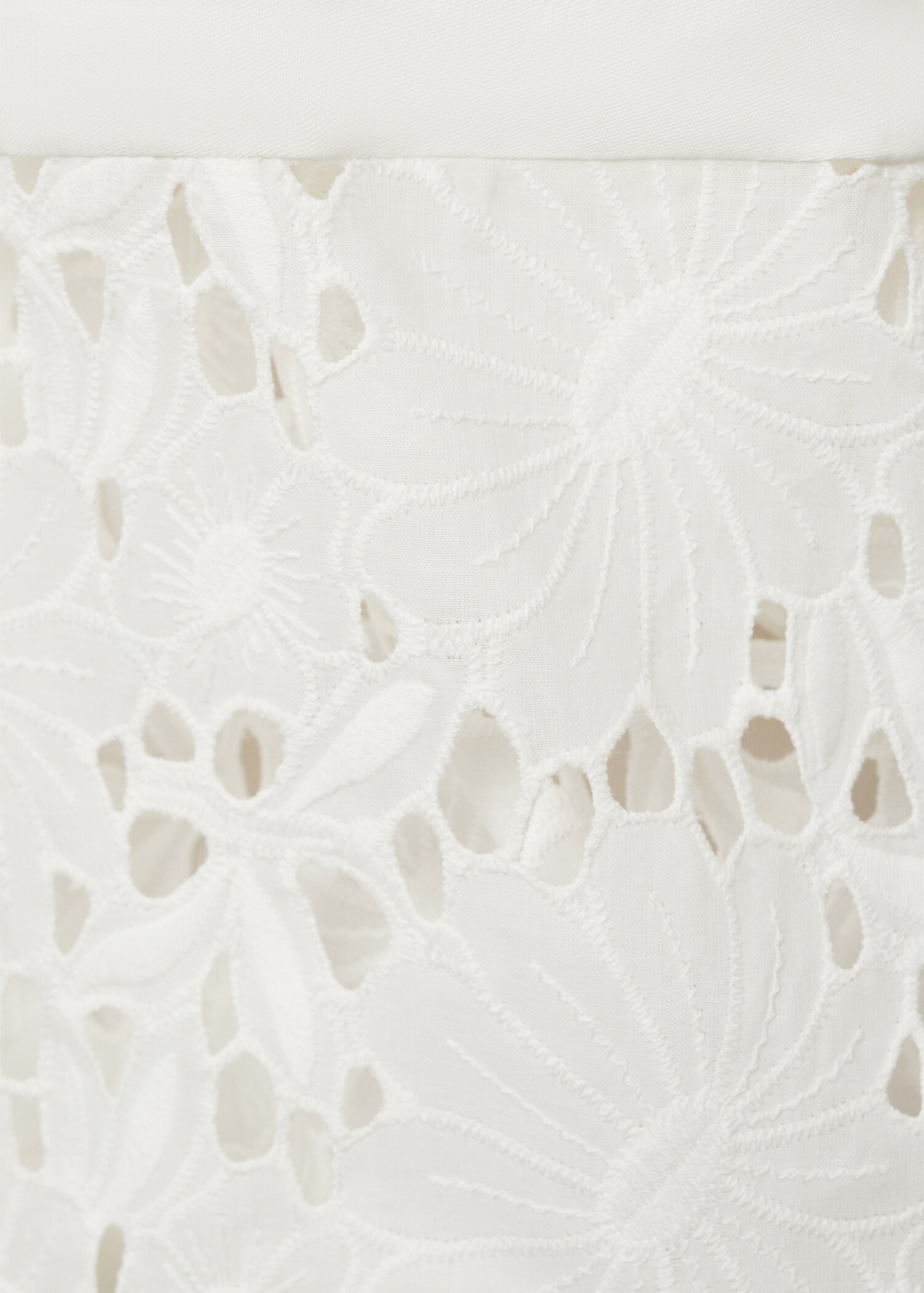 Linen-blend caftan with openwork details - Details of the article 0