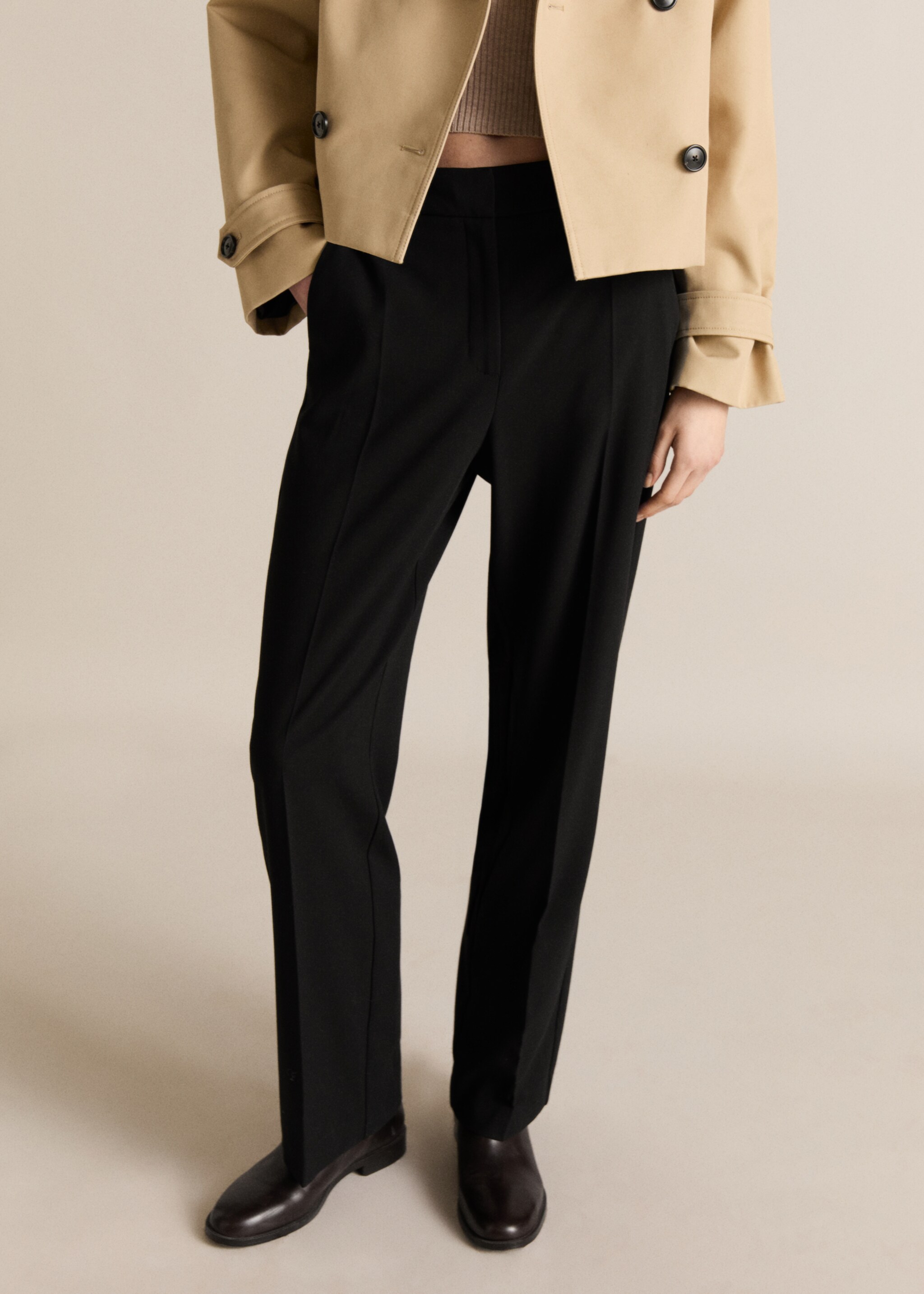 Straight mid-rise trousers - Medium plane, Black. Ref: 87064800-00.