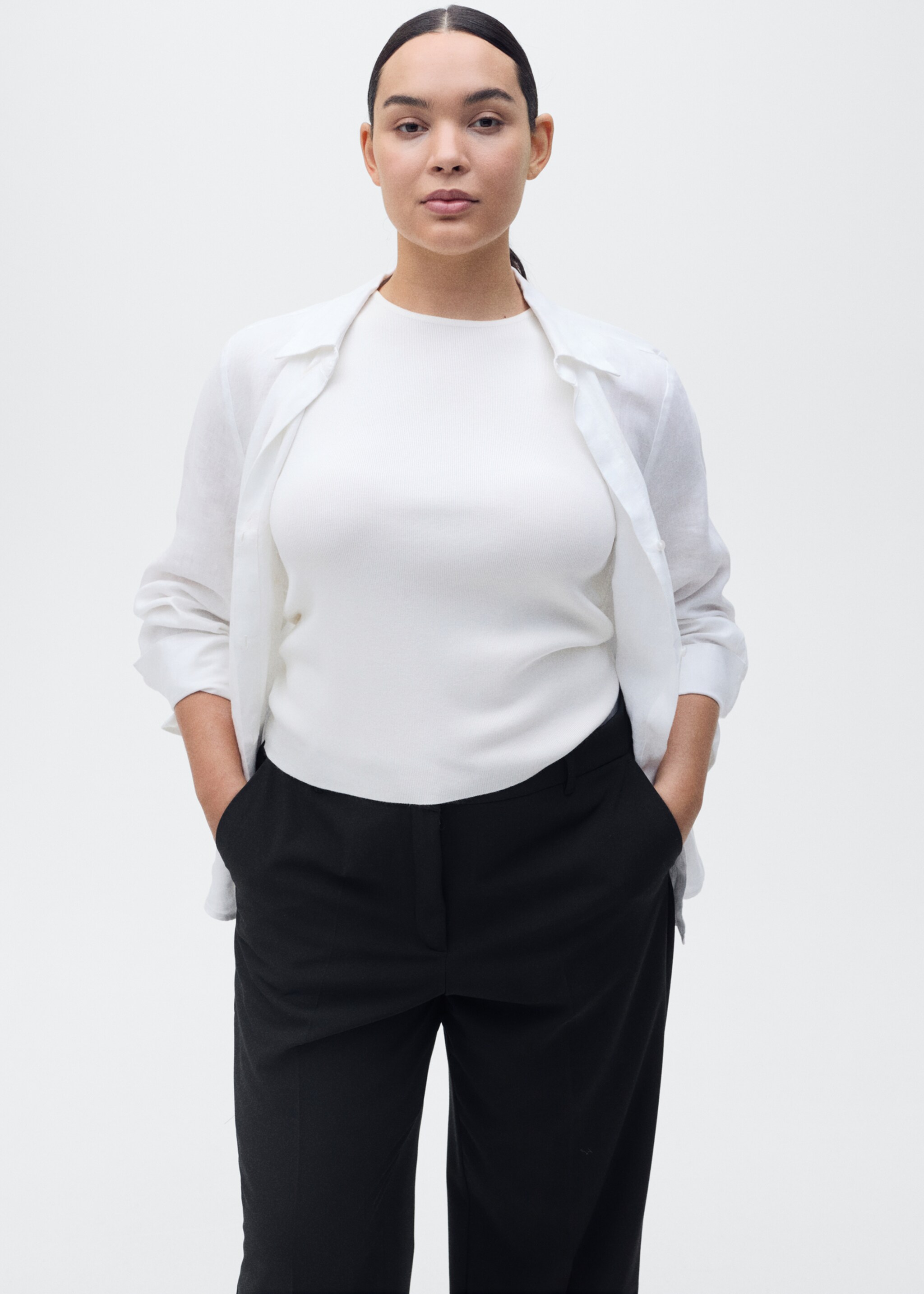 Straight mid-rise trousers - Details of the article 5, Black. Ref: 87064800-00.