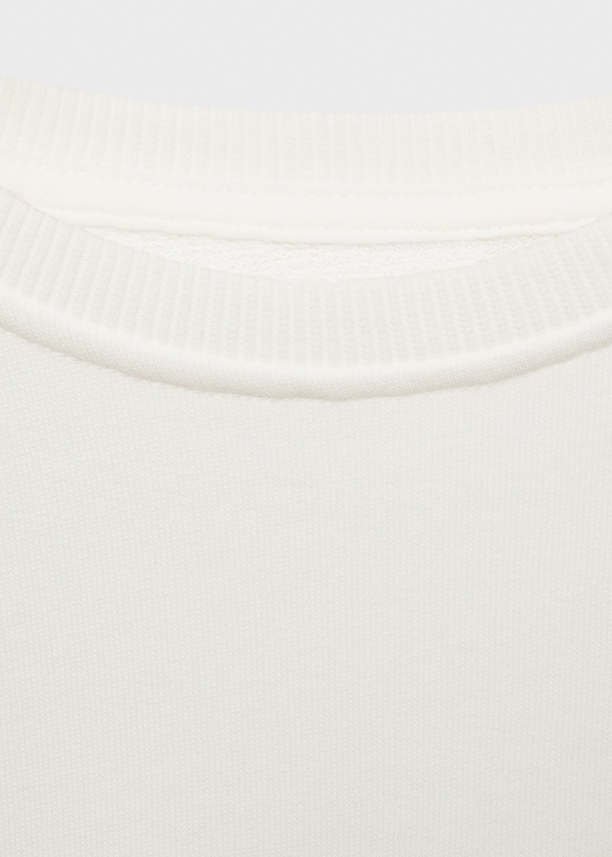 Sudadera apliques flores - Detalle del artículo 0, Blanco roto. Ref: 87064806-00.