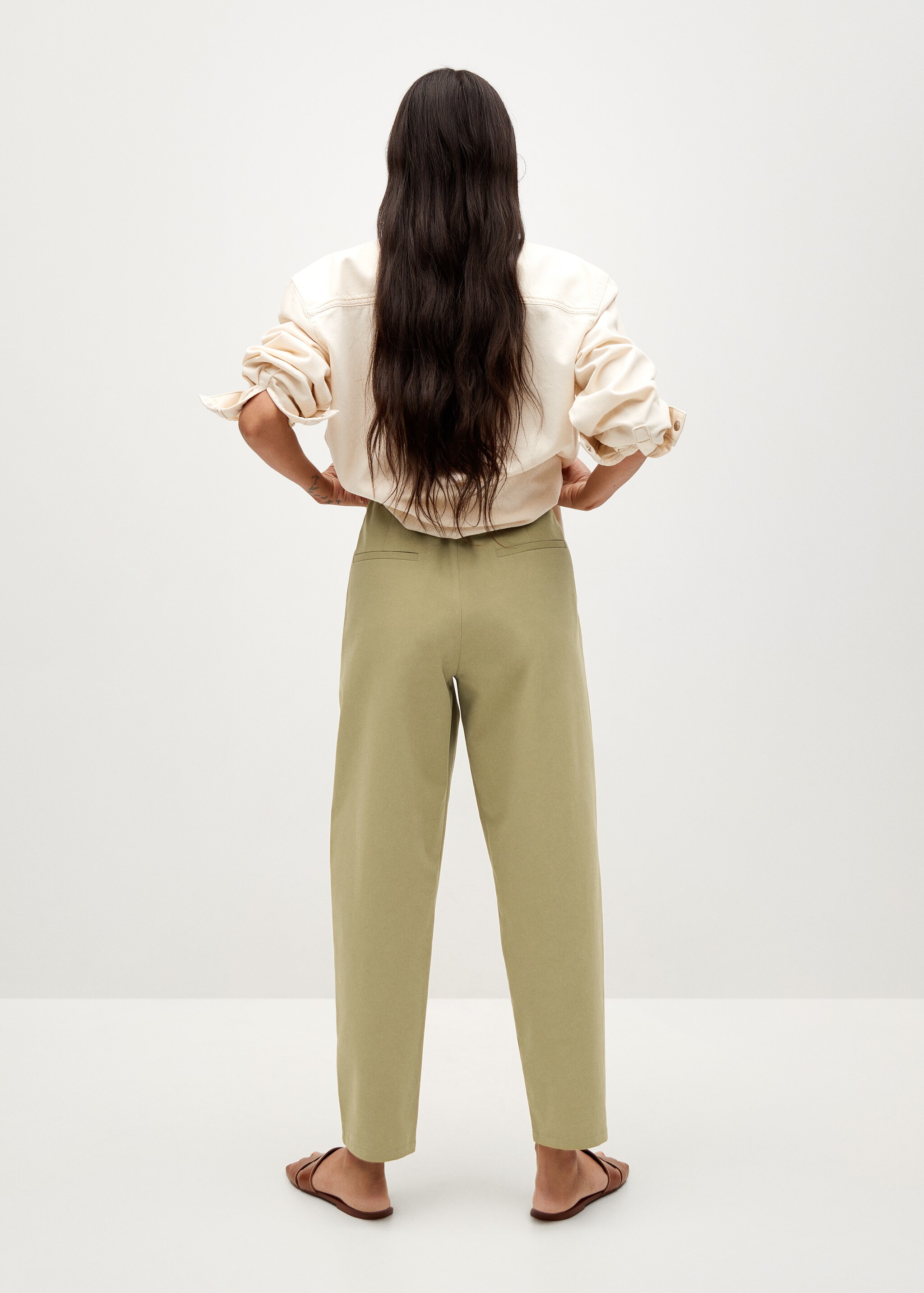 Pantalón recto pinzas - Reverso del artículo