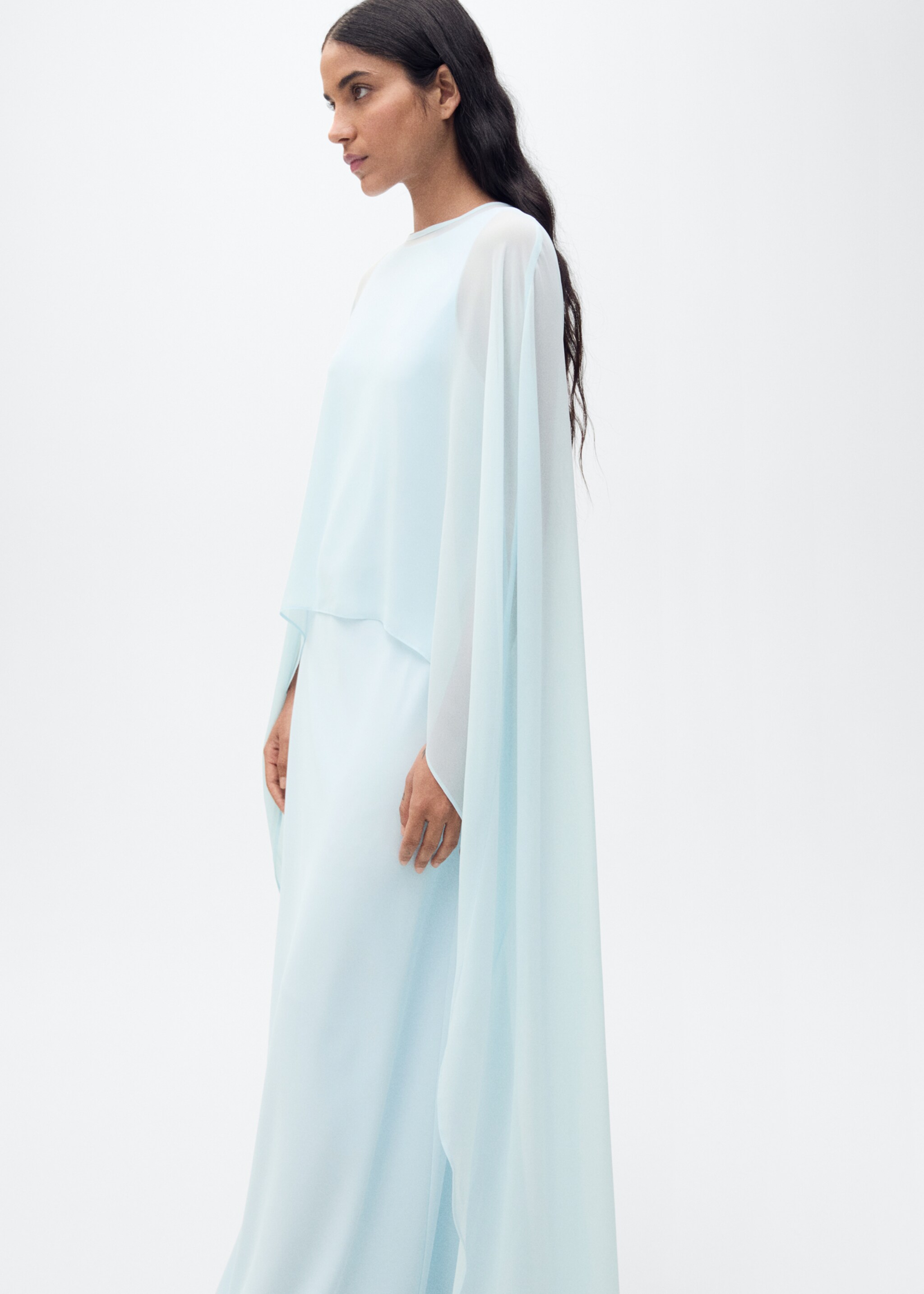 Long semi-transparent cape - Medium plane, Sky Blue. Ref: 87065724-00.