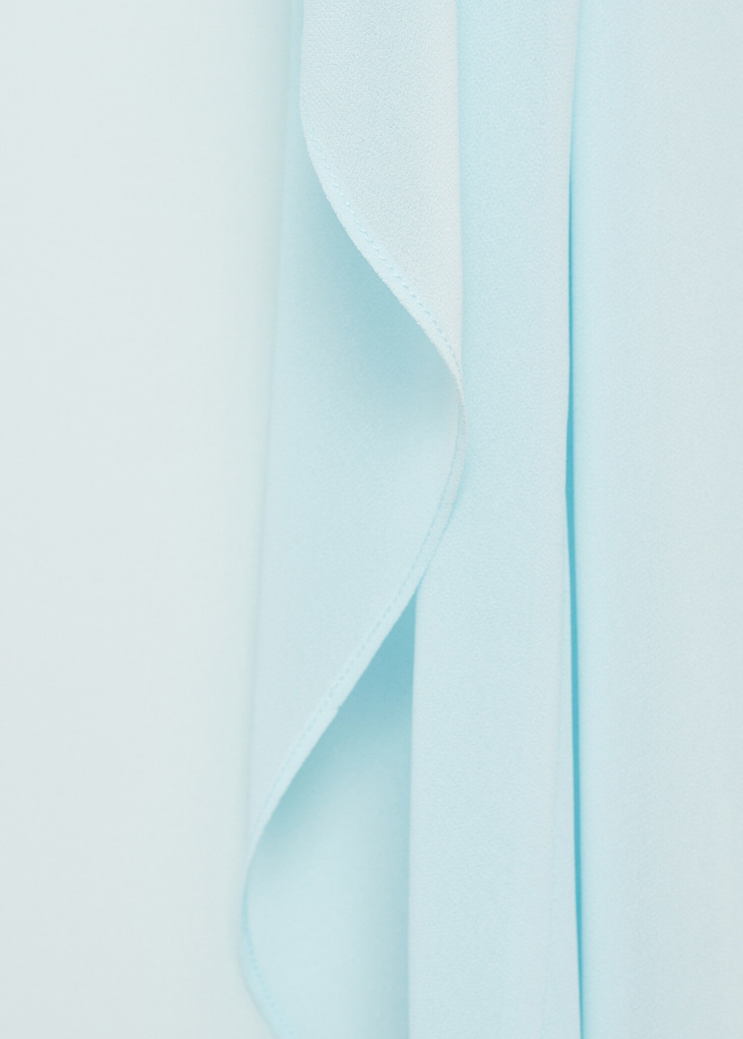 Long semi-transparent cape - Details of the article 8