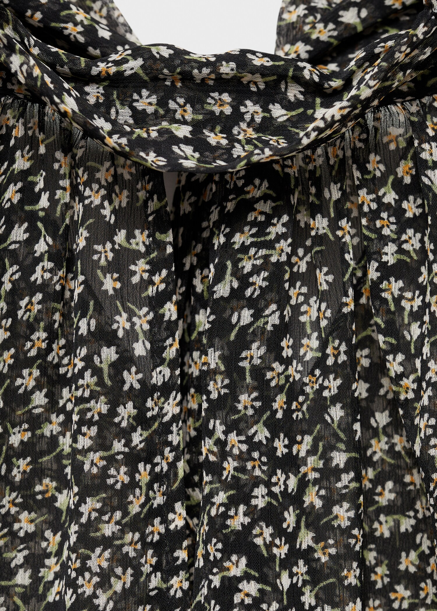 Floral-print blouse with ruffles - Details of the article 0