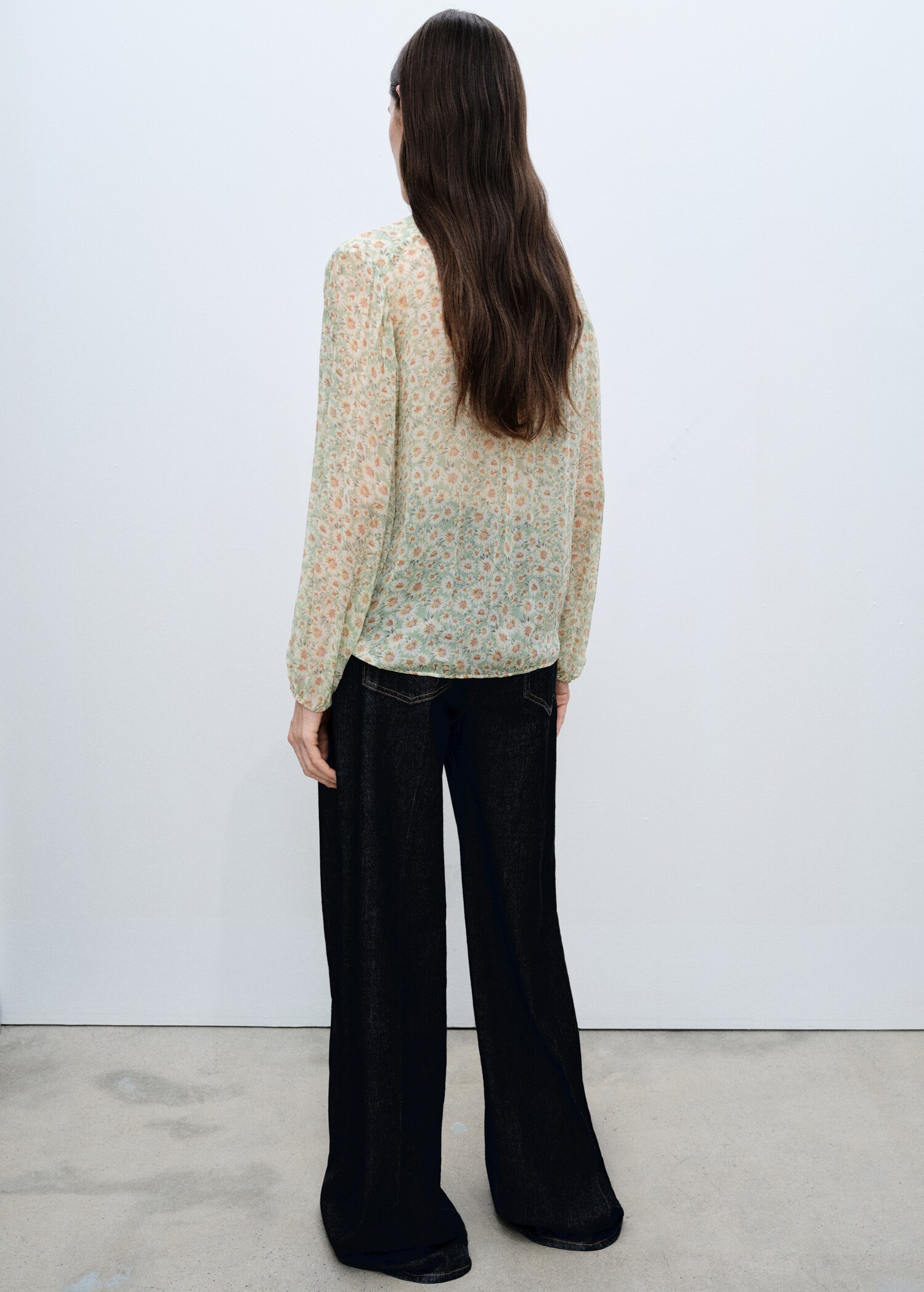 Blouse imprimé floral à nœud - Verso de l’article