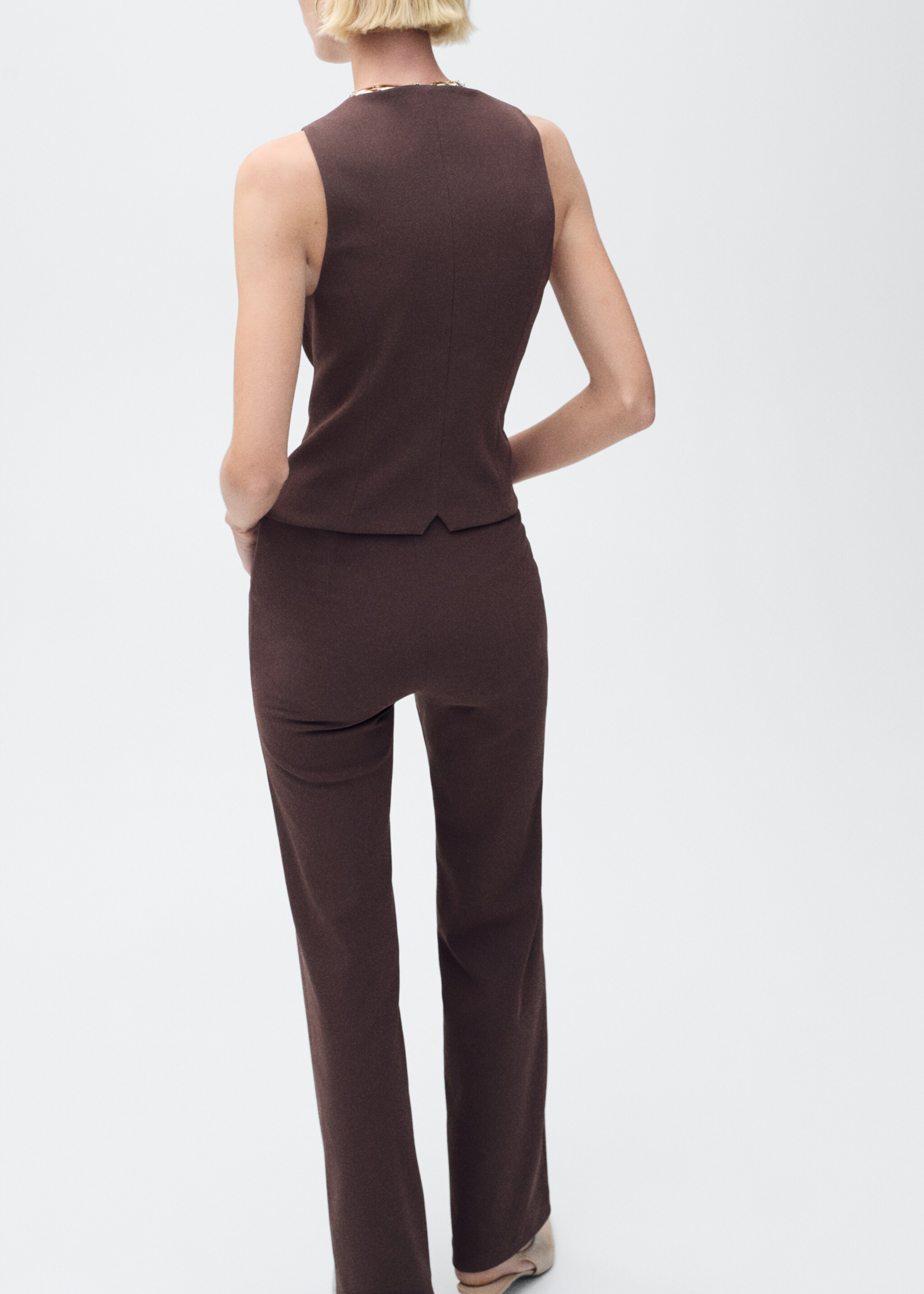 Γιλέκο κοστουμιού εφαρμοστό - Πίσω όψη προϊόντος, Σοκολατί. Ref: 87065766-00.
