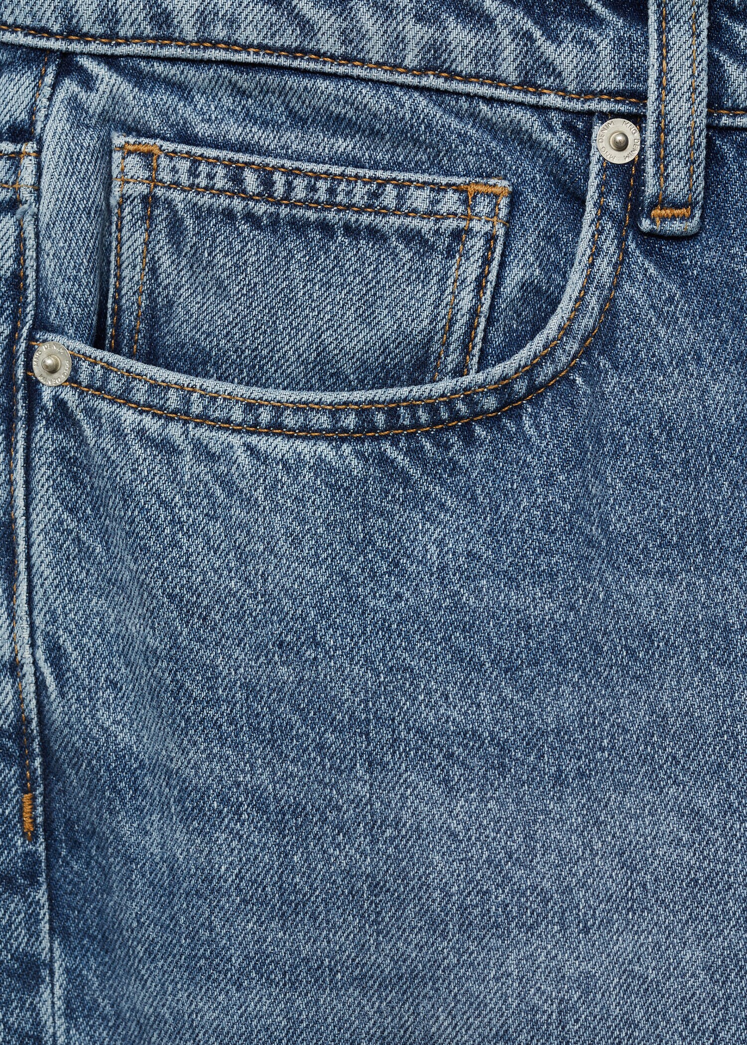 Cropped carrot-fit jeans - Details of the article 0
