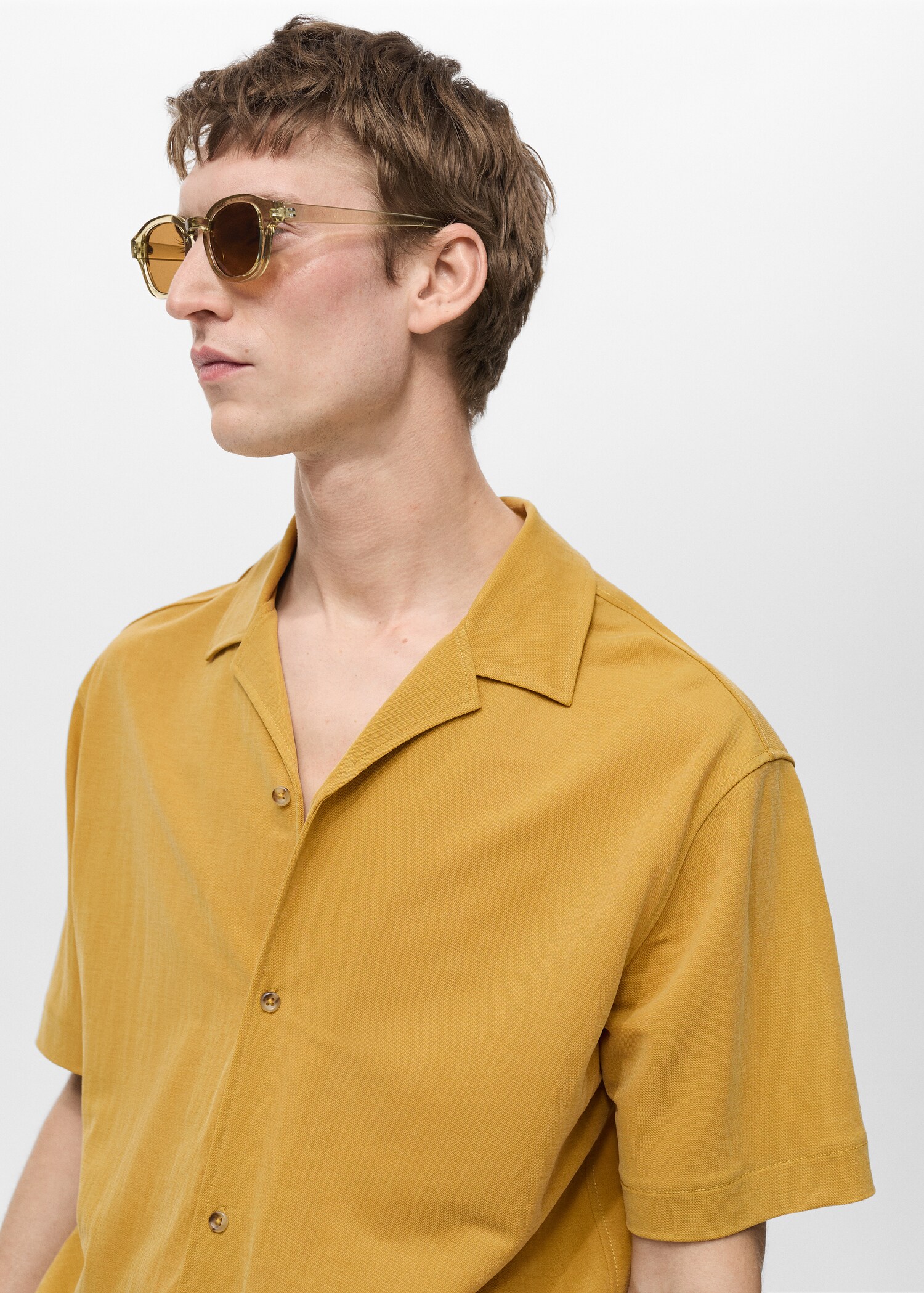 Modal shirt with bowling collar - Details of the article 2