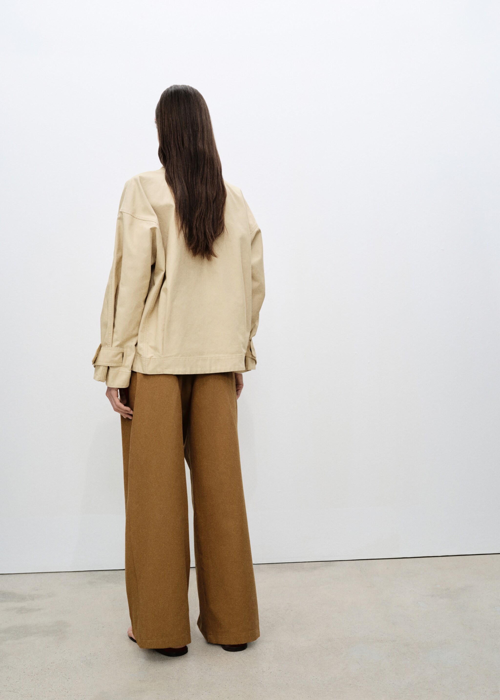 Trench court coton - Verso de l’article, Gris clair/pastel. Ref: 87065953-00.