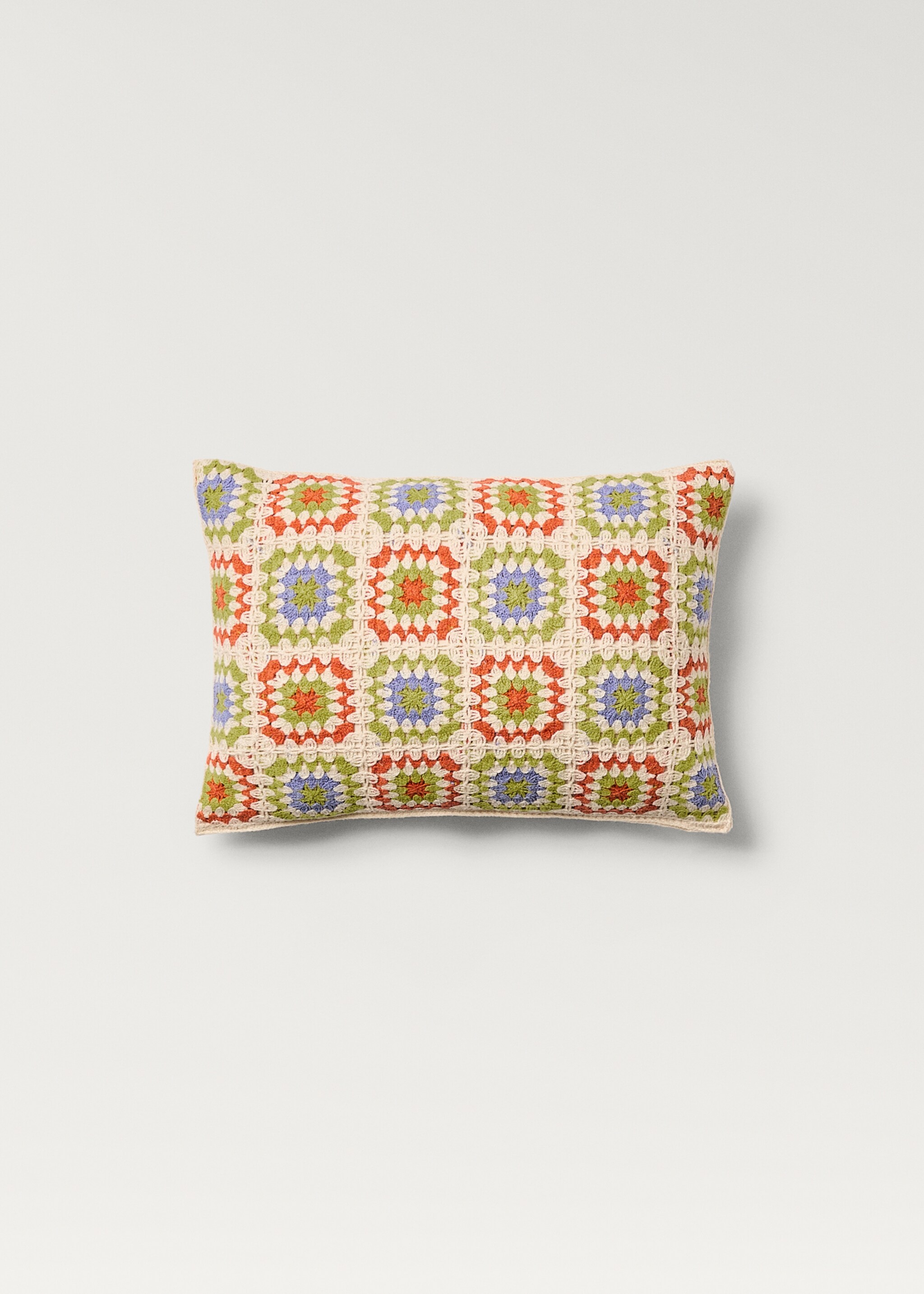 Funda coixí infantil ganxet multicolor 30x40 cm - Article sense model, Lila. Ref: 87065981-00.