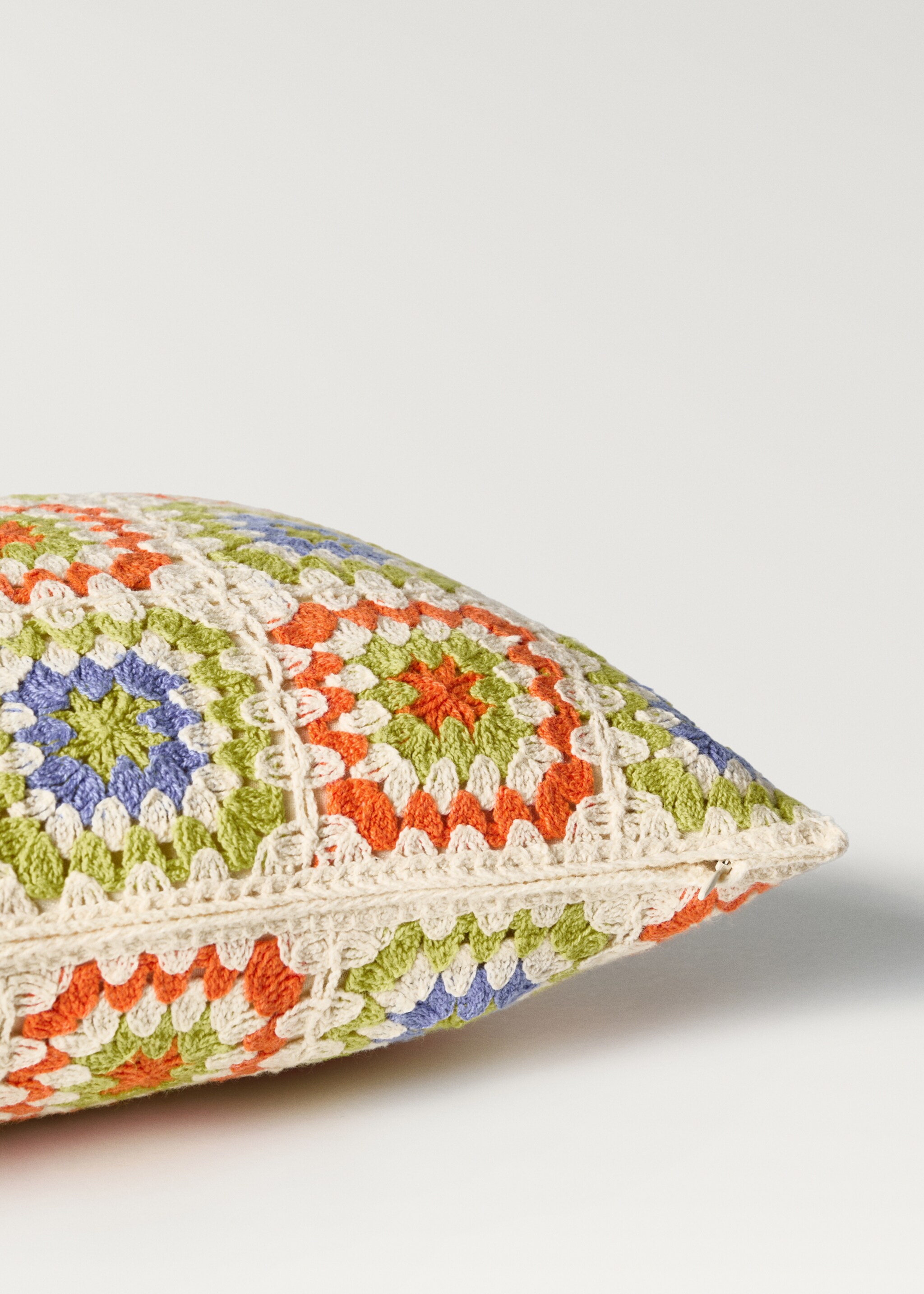 Funda coixí infantil ganxet multicolor 30x40 cm - Detall de l'article 2, Lila. Ref: 87065981-00.