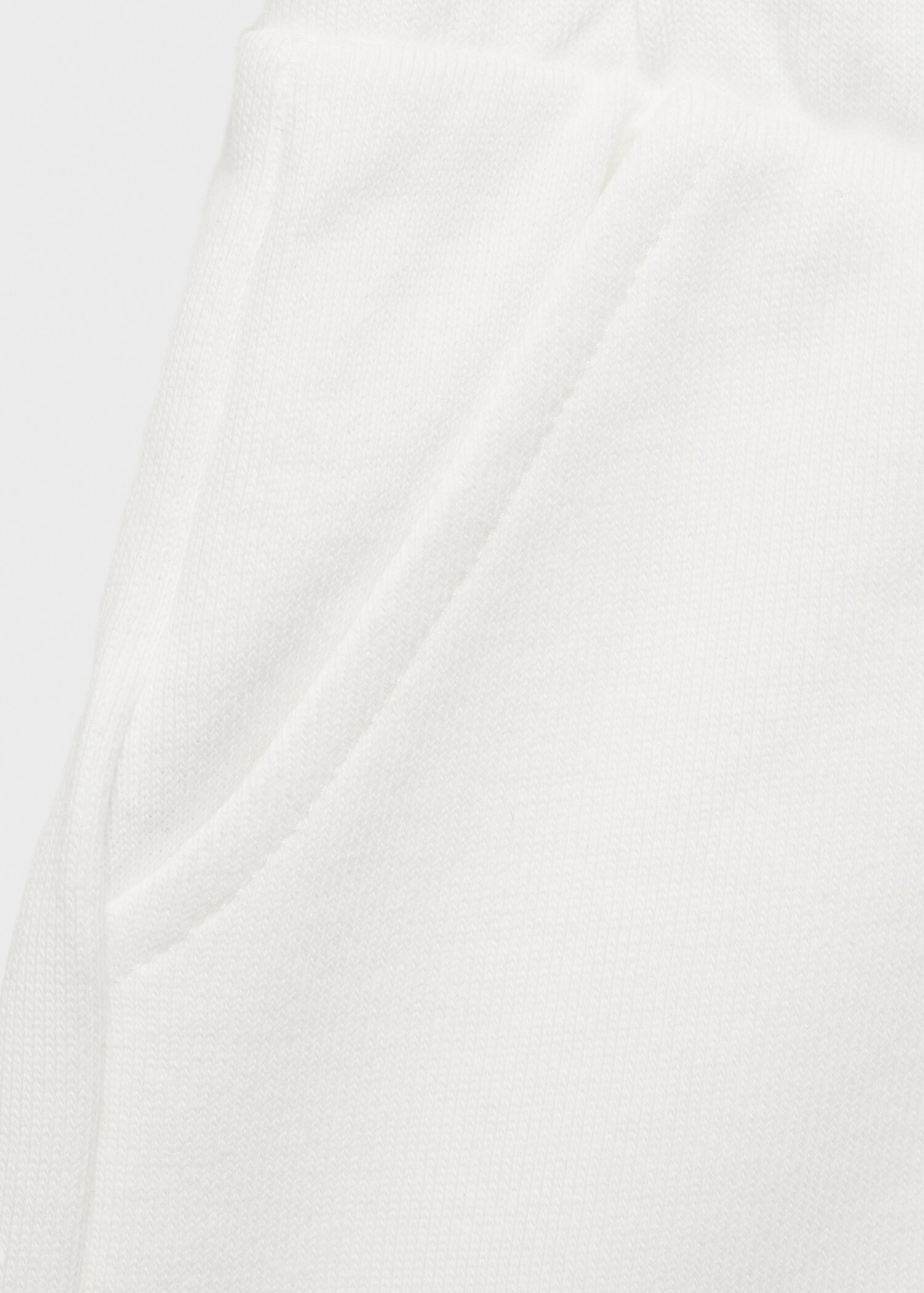 Shorts with ruffled hem - Details of the article 8