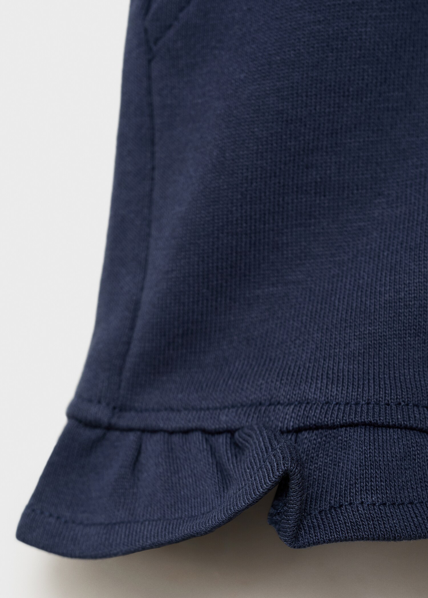 Shorts with ruffled hem - Details of the article 0
