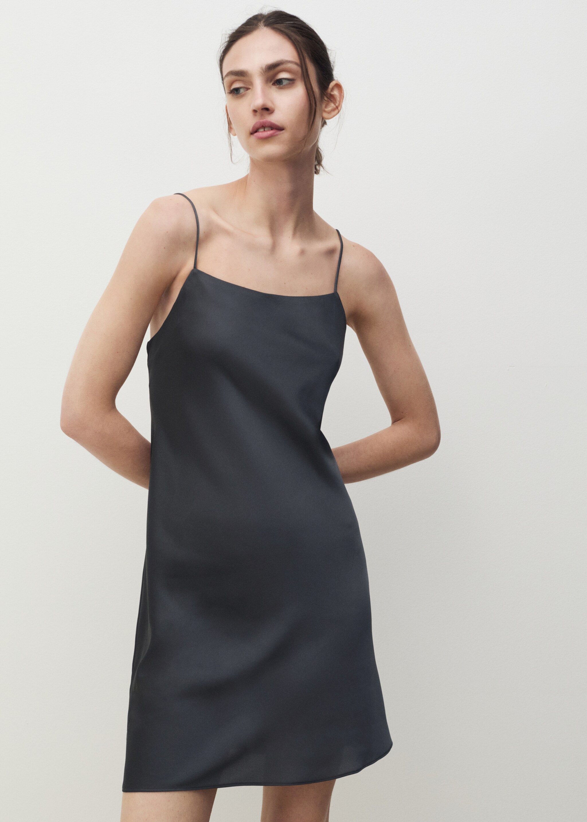 Satin nightgown with straps - Medium plane, Dark Grey. Ref: 87066713-00.