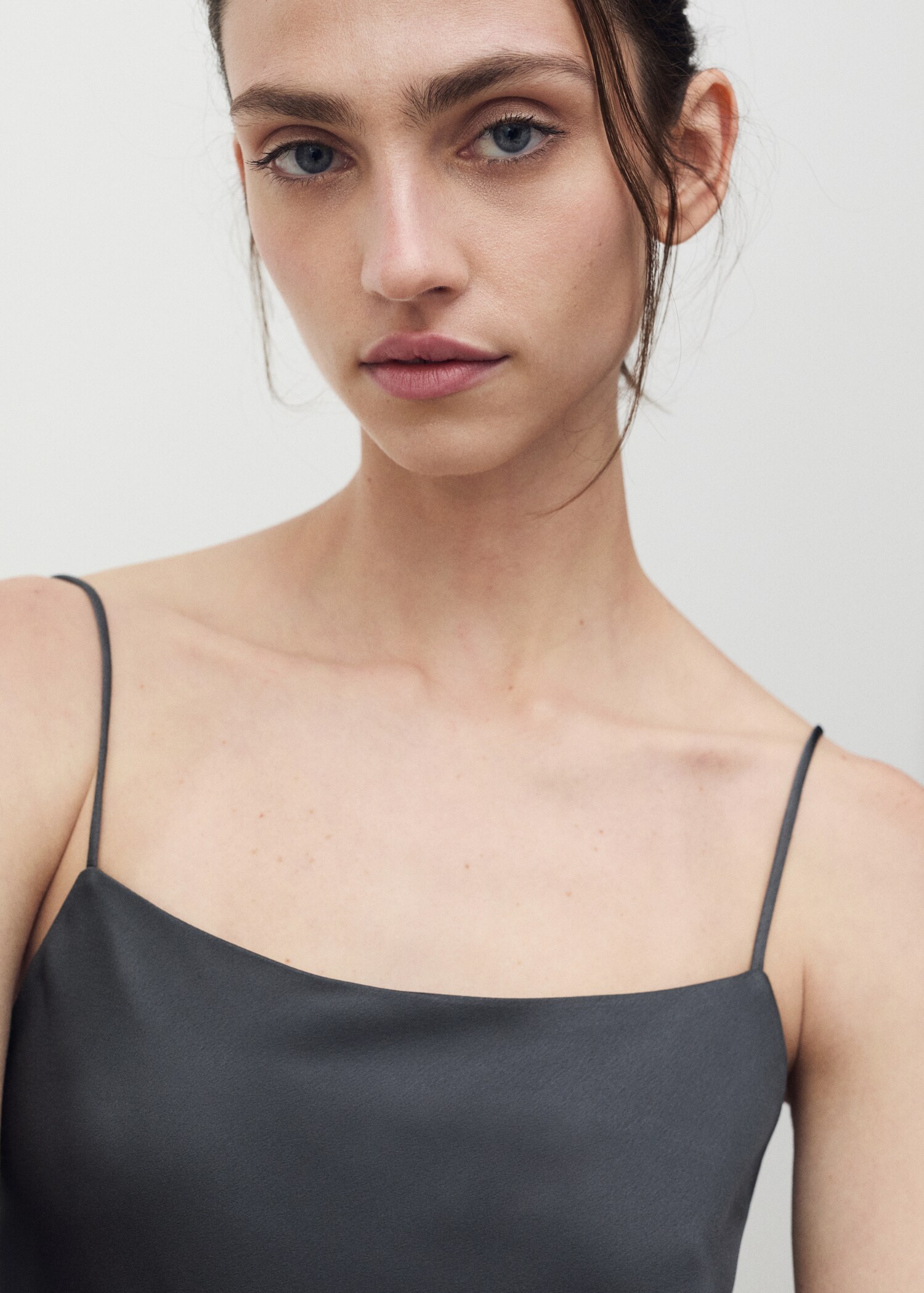 Satin nightgown with straps - Details of the article 1