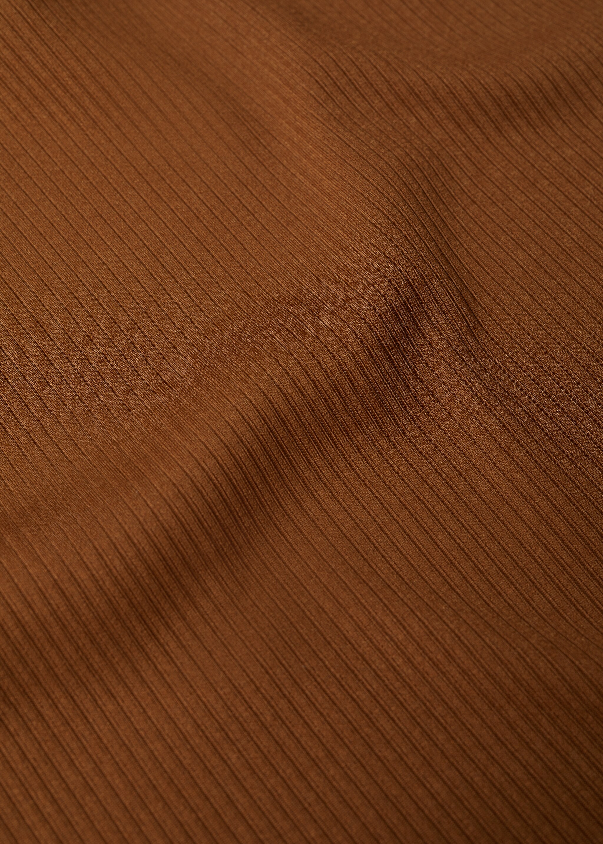 Asymmetric design top - Details of the article 8