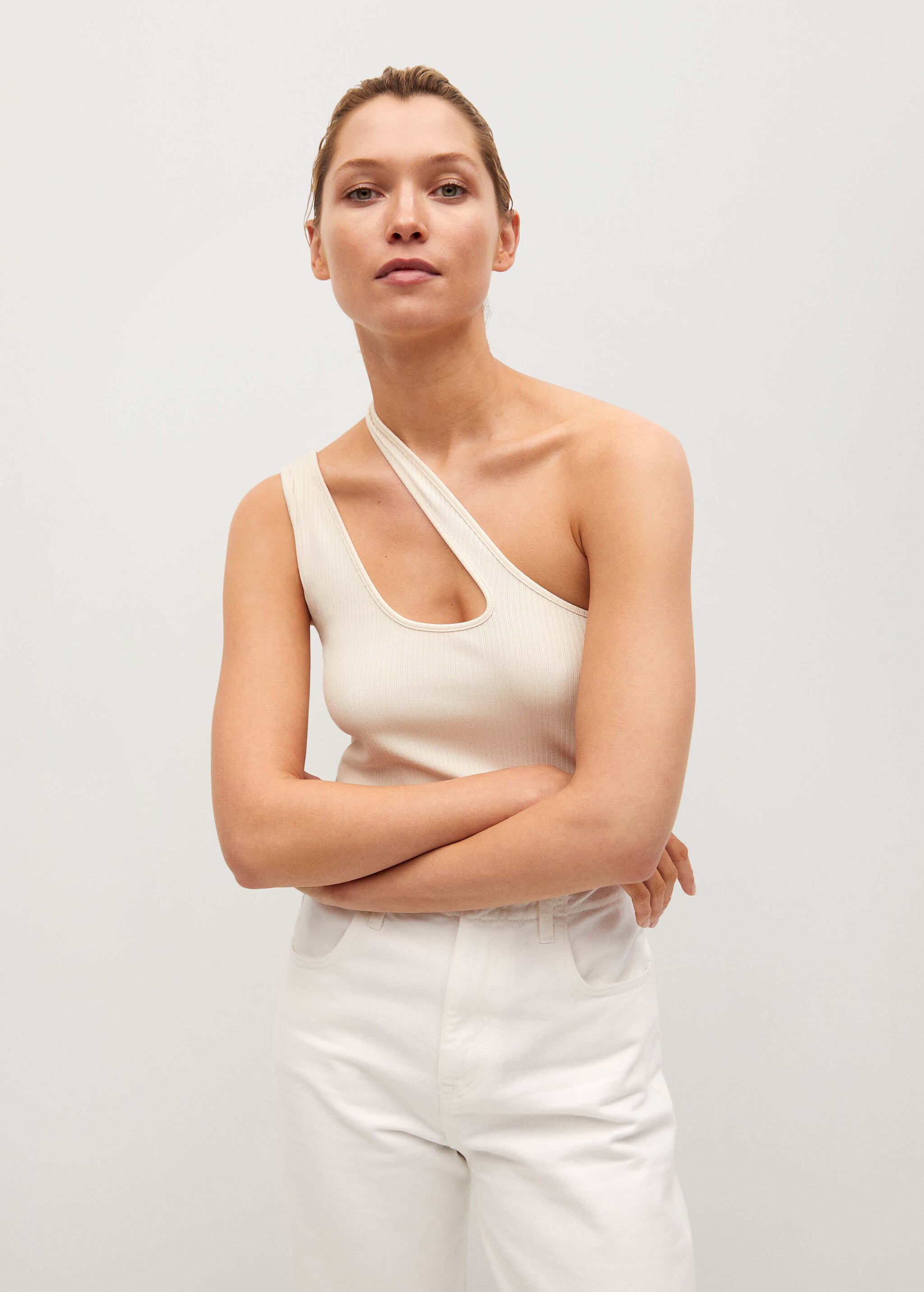 Asymmetric design top - Medium plane