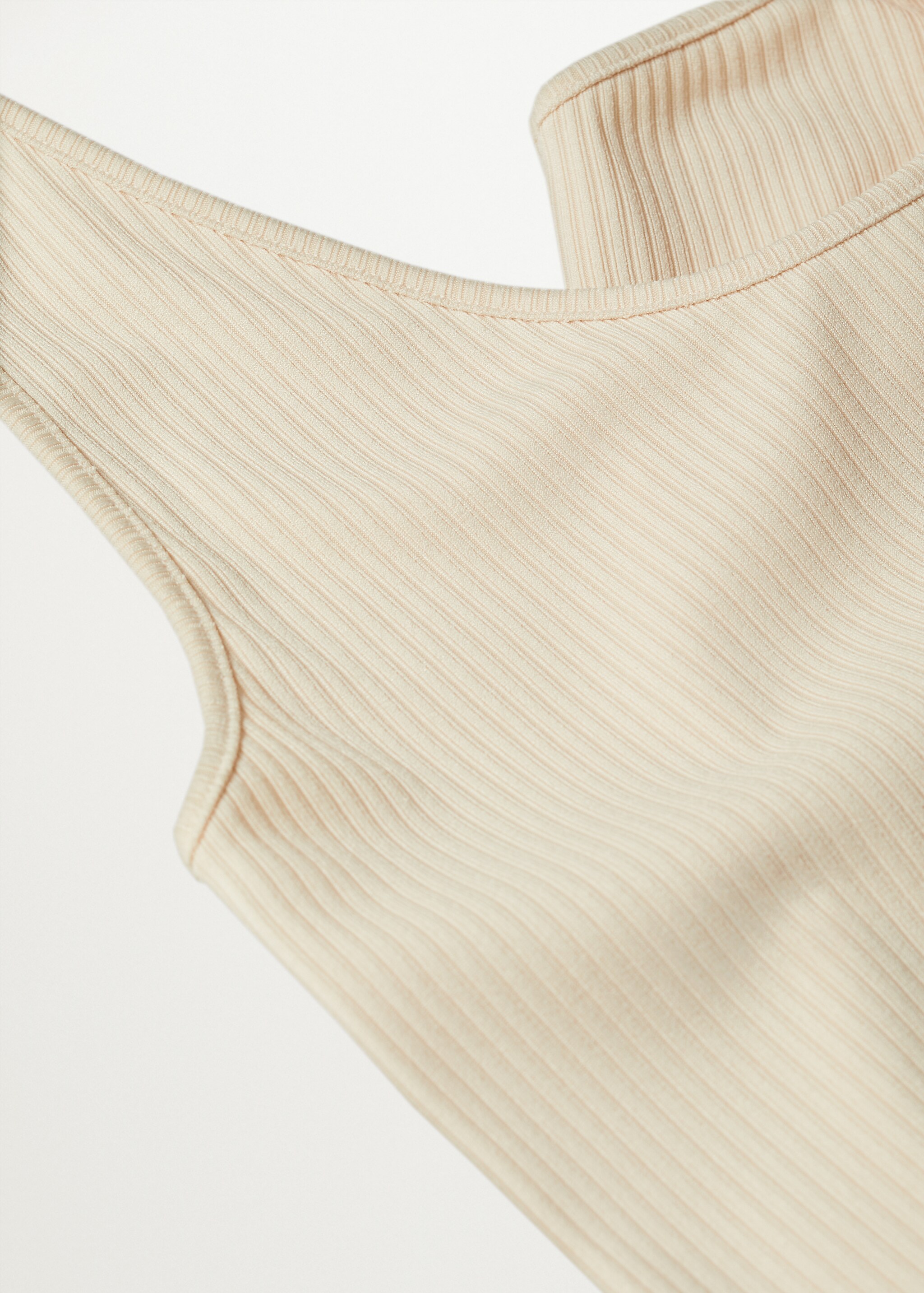 Asymmetric design top - Details of the article 8