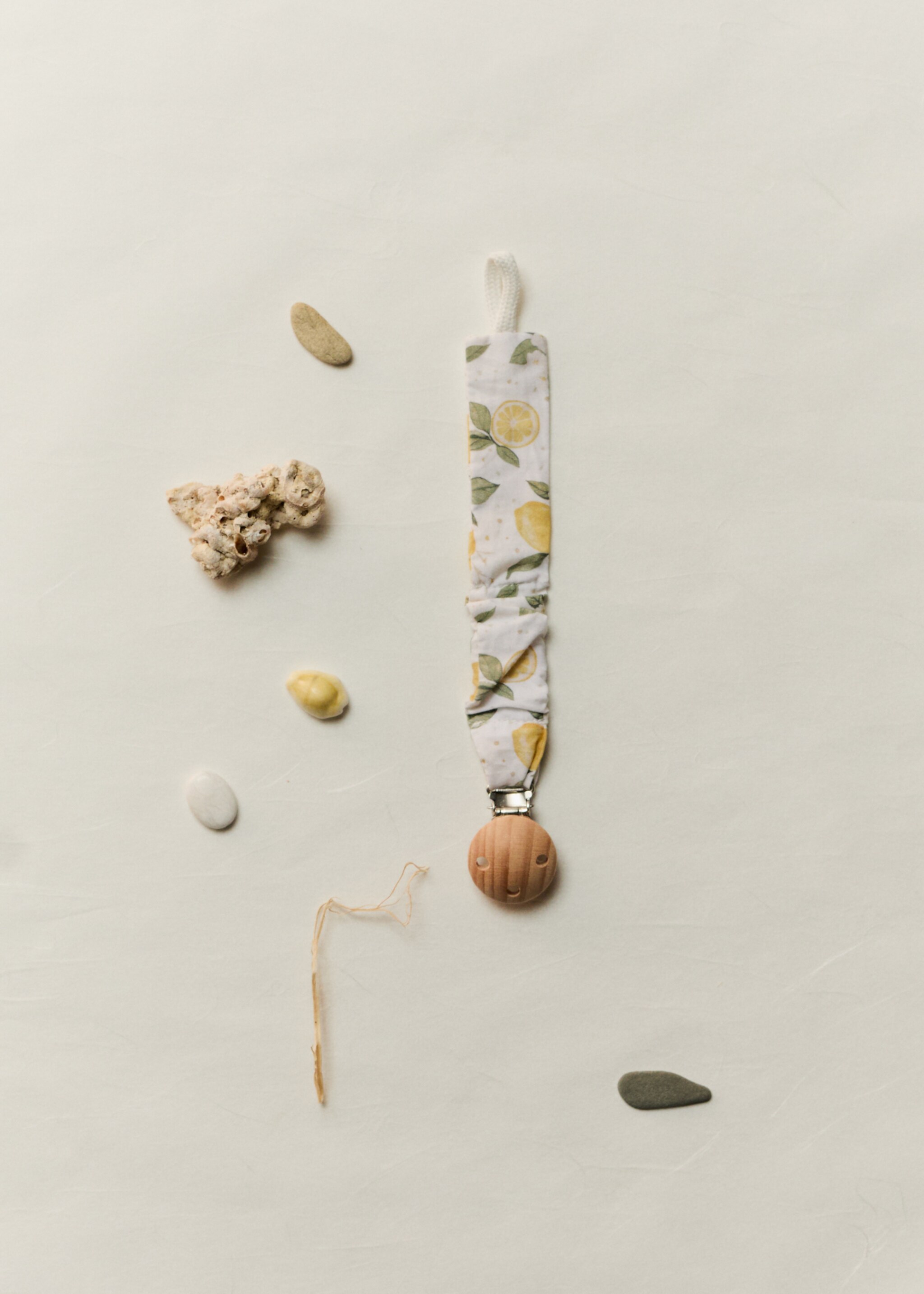 Printed brooch pacifier holder - Details of the article 5, Yellow. Ref: 87067174-00.