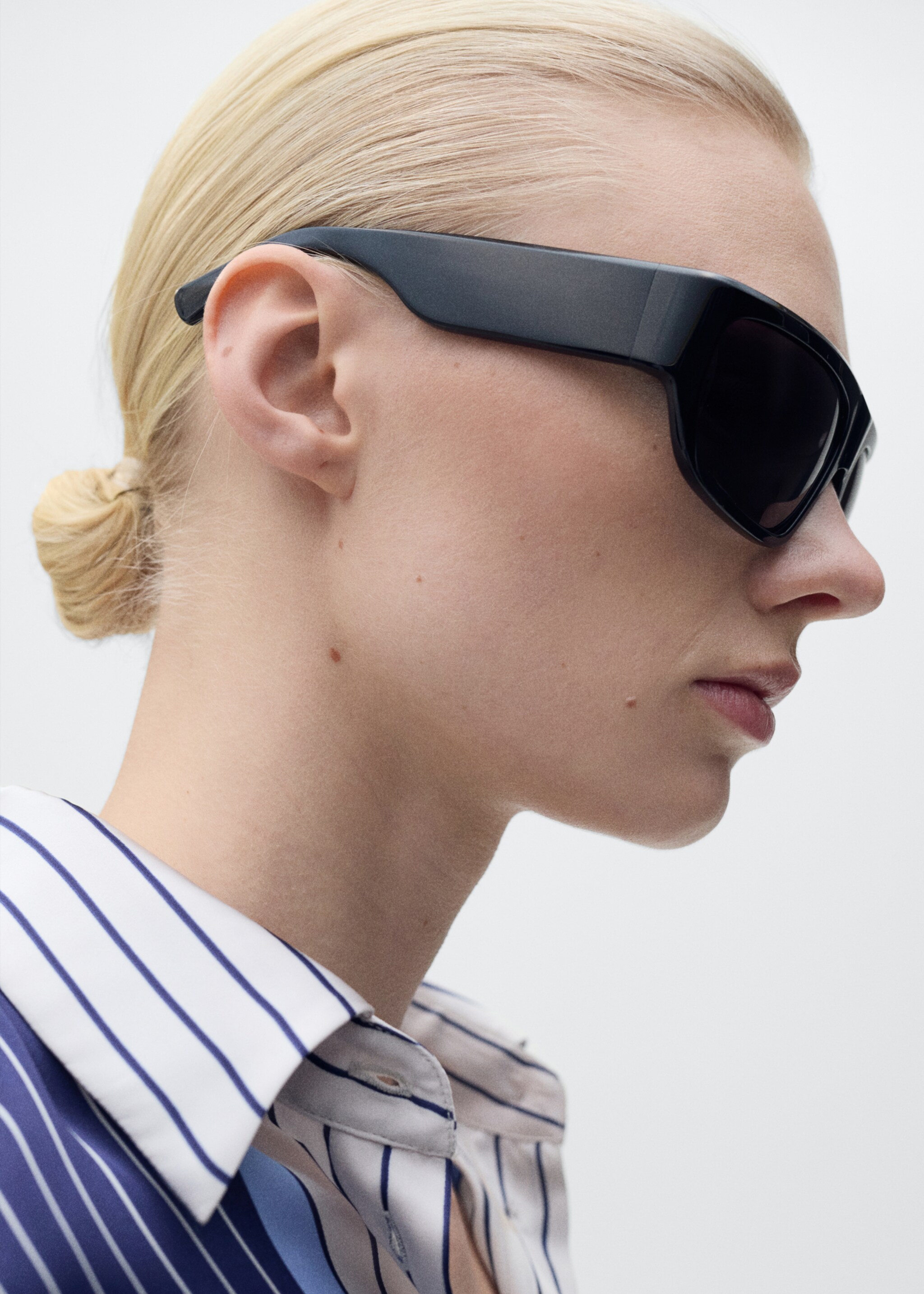 Satin shirt with combined stripes - Details of the article 1, Blue. Ref: 87067193-00.