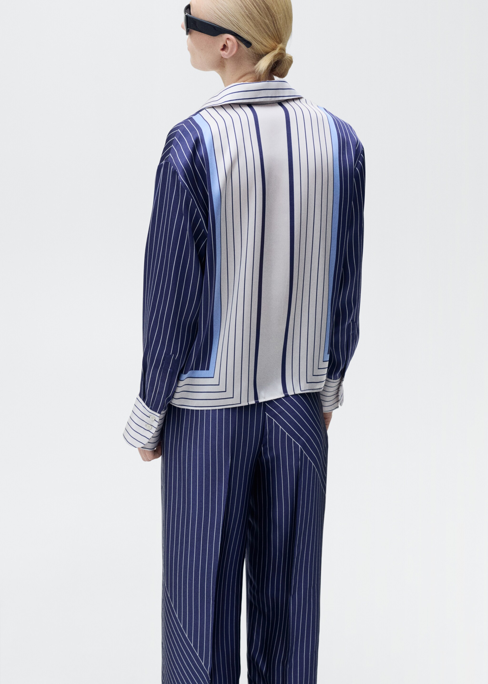 Satin shirt with combined stripes - Reverse of the article, Blue. Ref: 87067193-00.