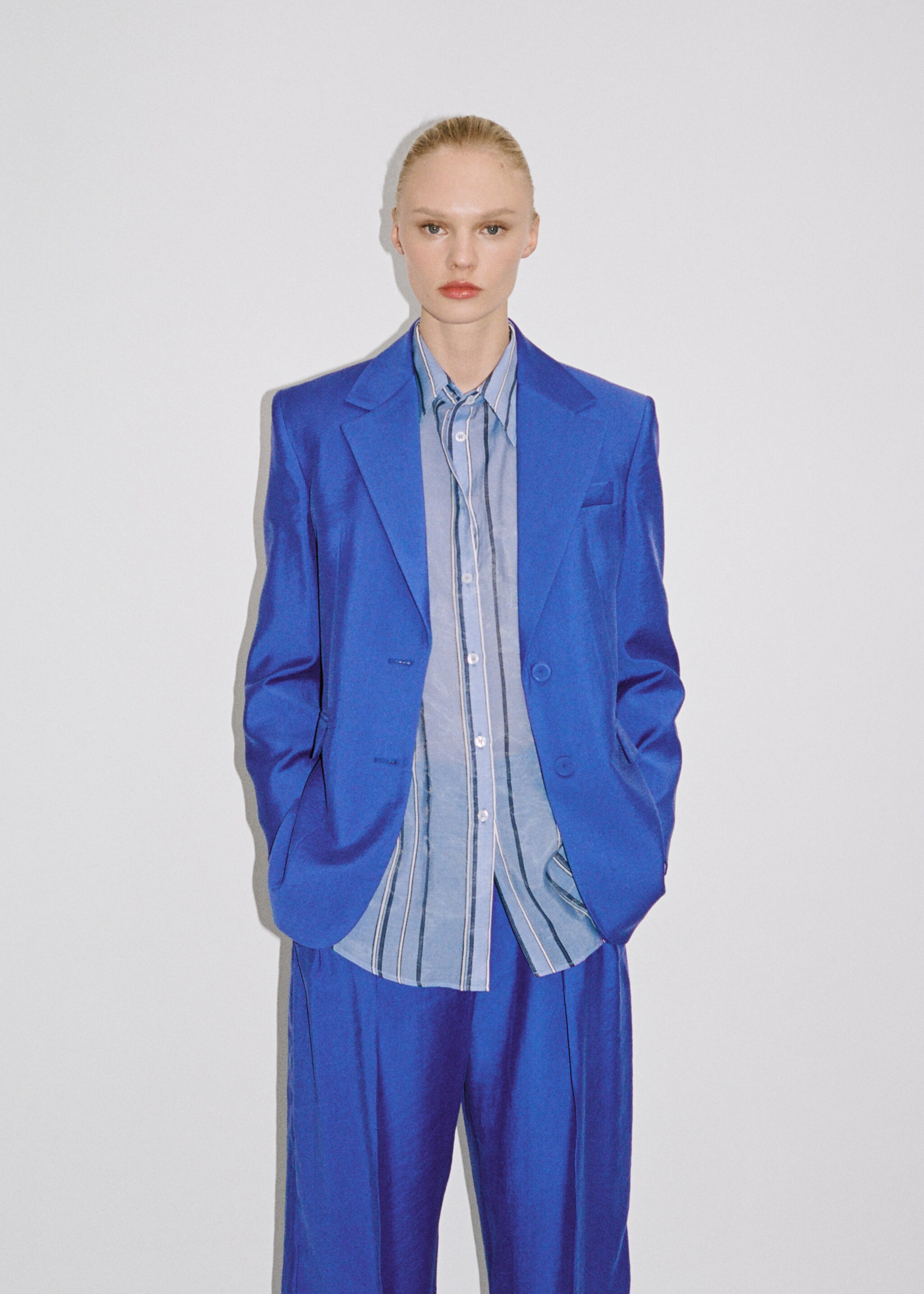 Structured suit blazer - Details of the article 6, Blue. Ref: 87067194-00.