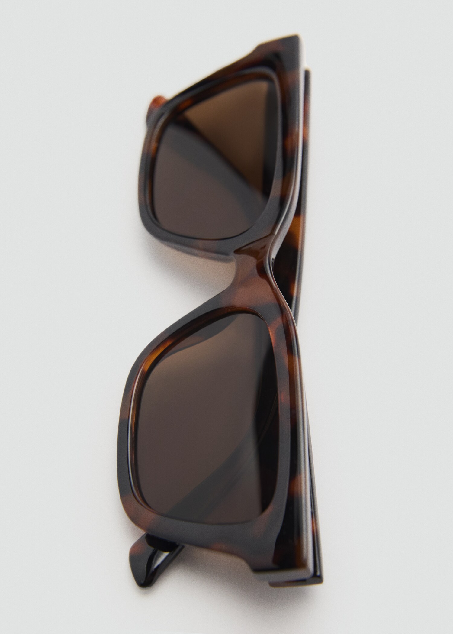 Sonnenbrille mit viereckiger Brillenfassung - Detail des Artikels 2