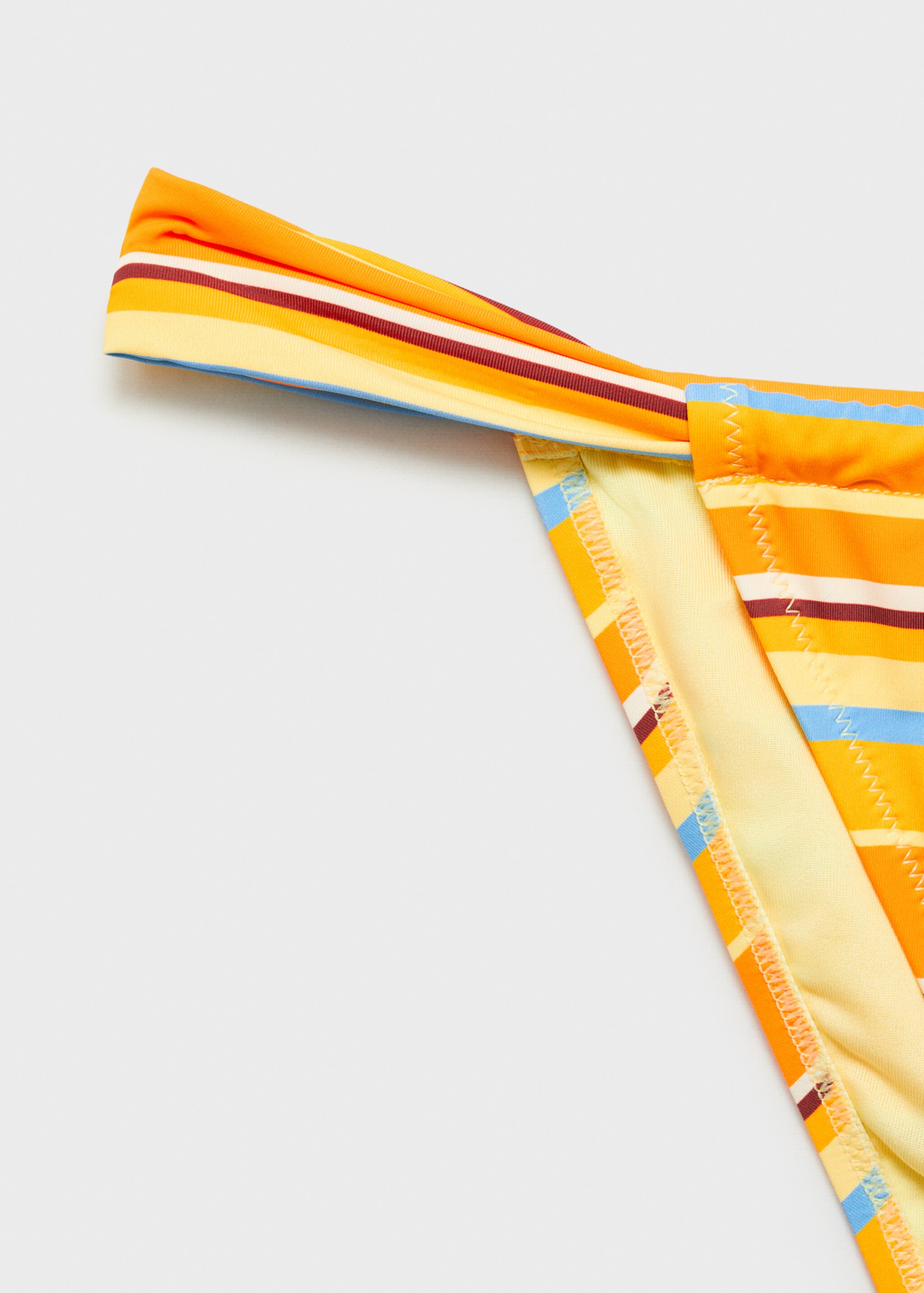 Calceta bikini ratlles - Detall de l'article 0, Groc pastel. Ref: 87067678-00.