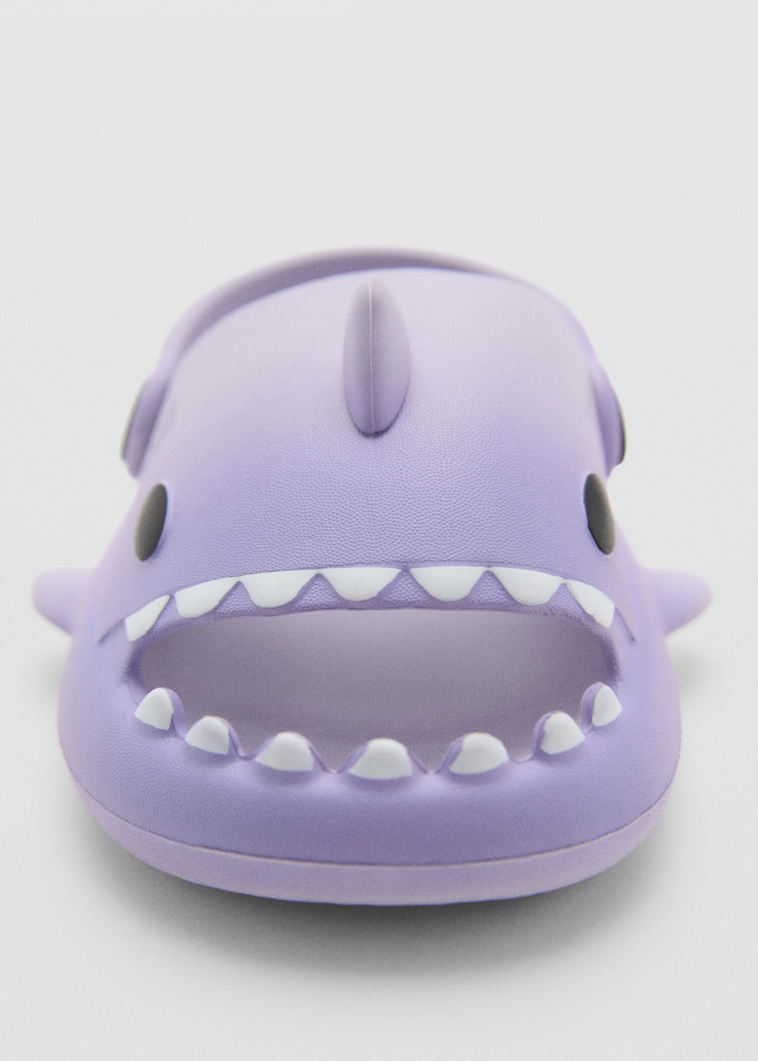 Shark-design flip-flops - Details of the article 2