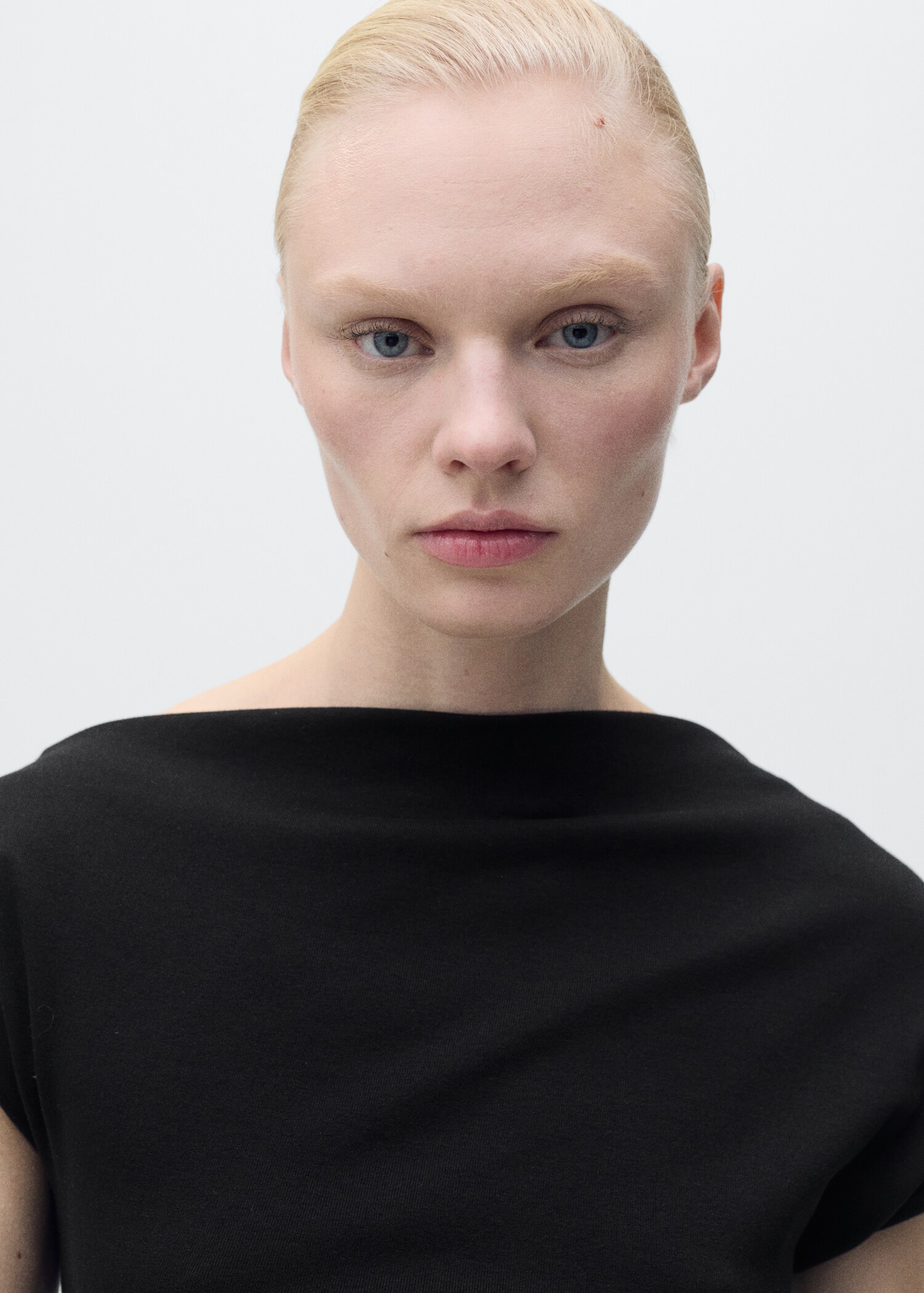 Drapiertes Midi-Kleid - Detail des Artikels 1